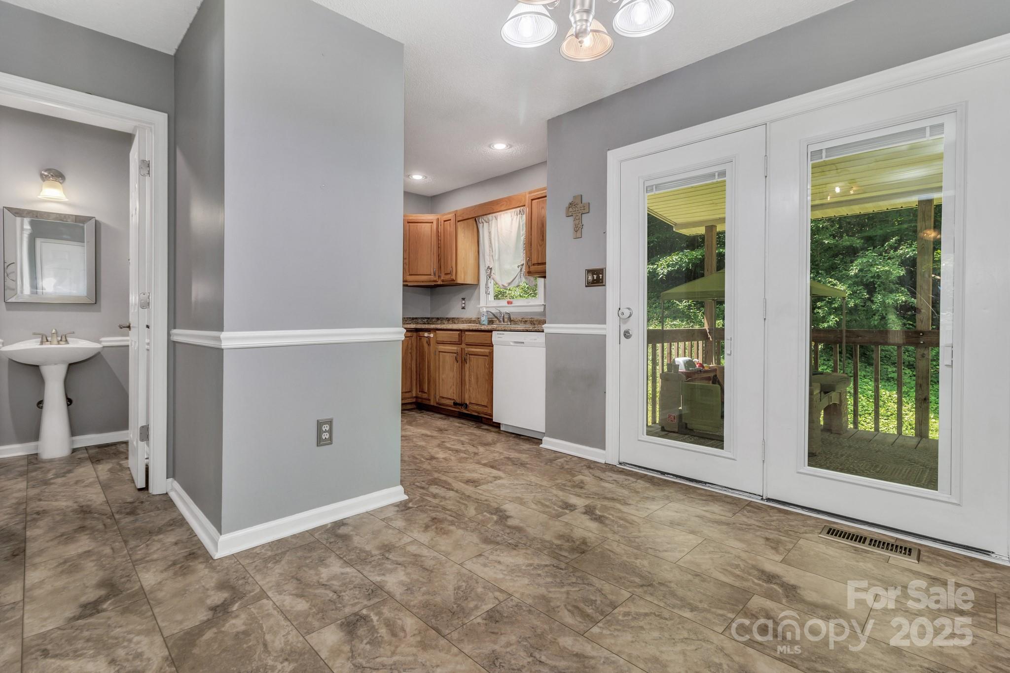 102 Overbrook Road Property Photo 22