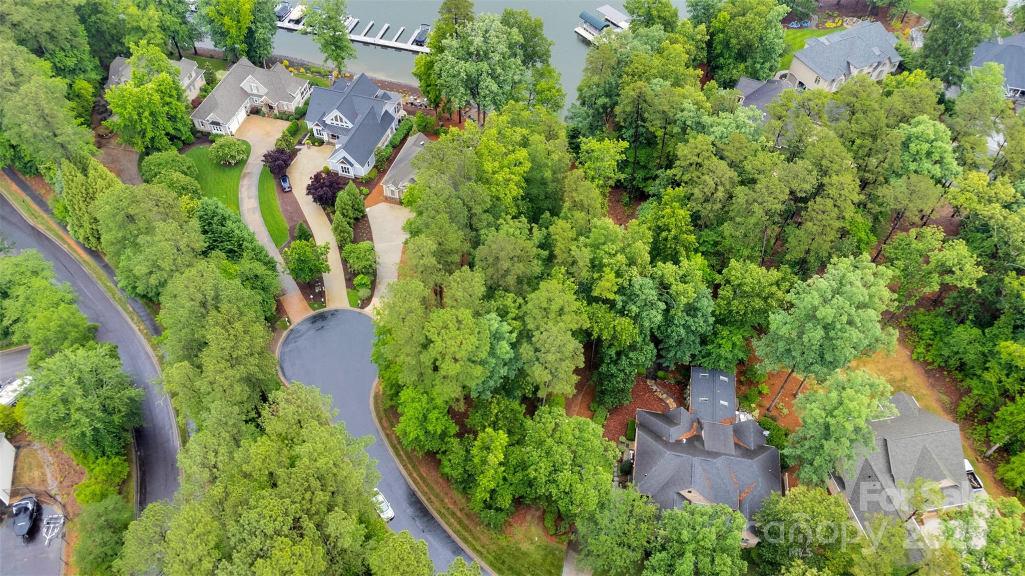 124 Archer Glen Property Photo 2