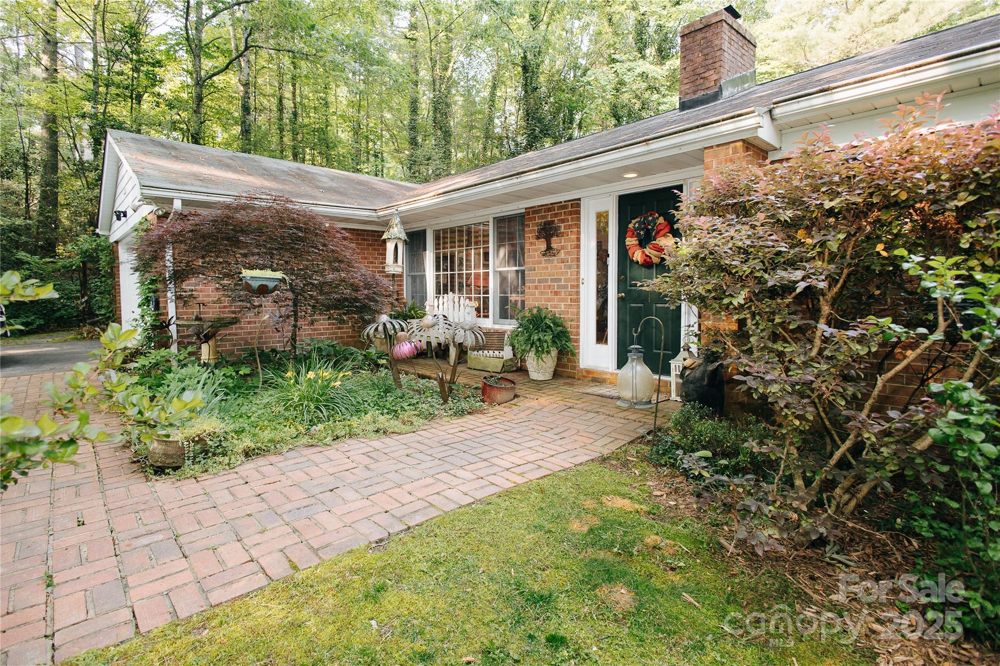 100 Wolf Shoals Drive Property Photo