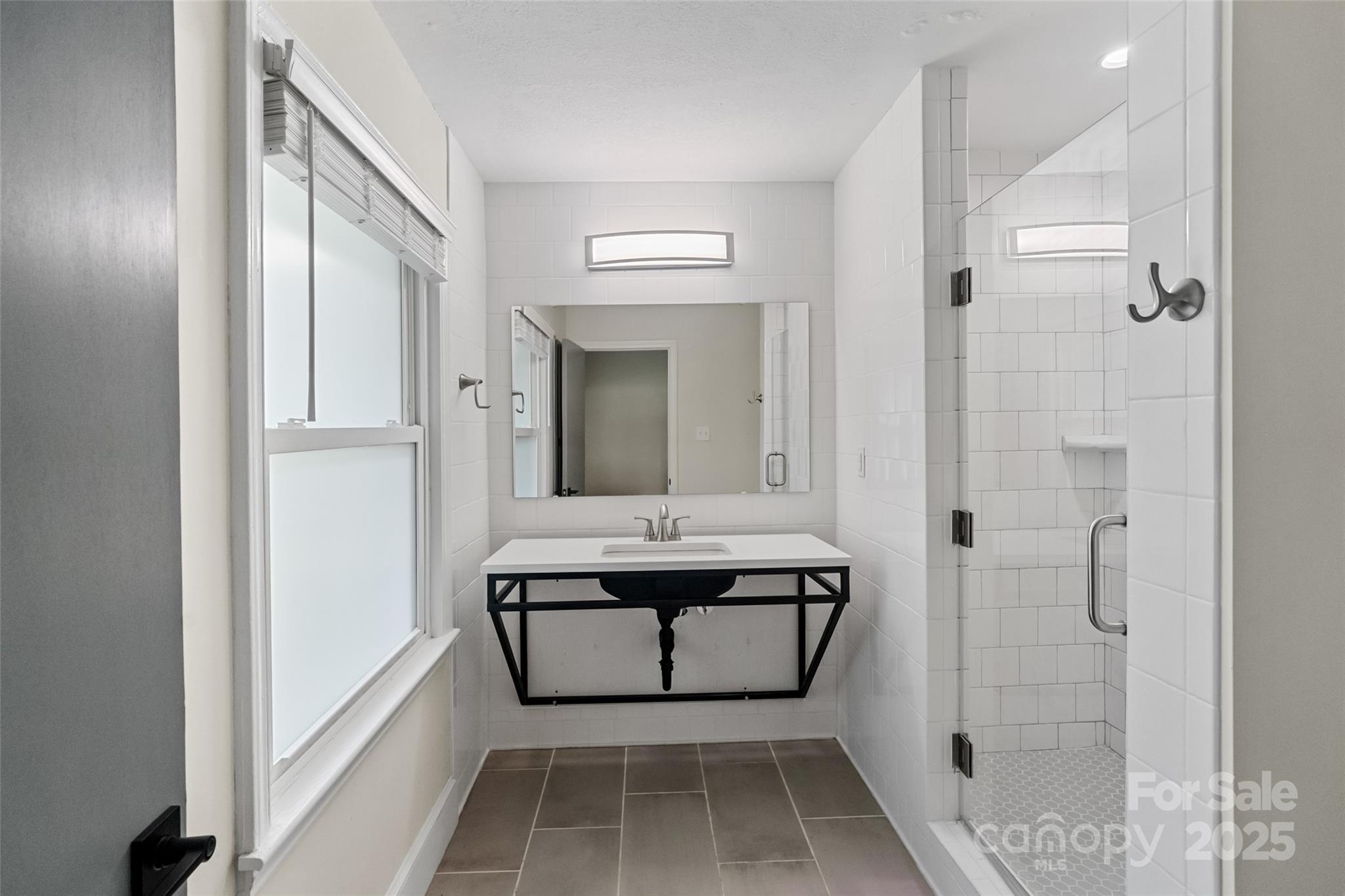 4906 Charleston Drive Property Photo 16