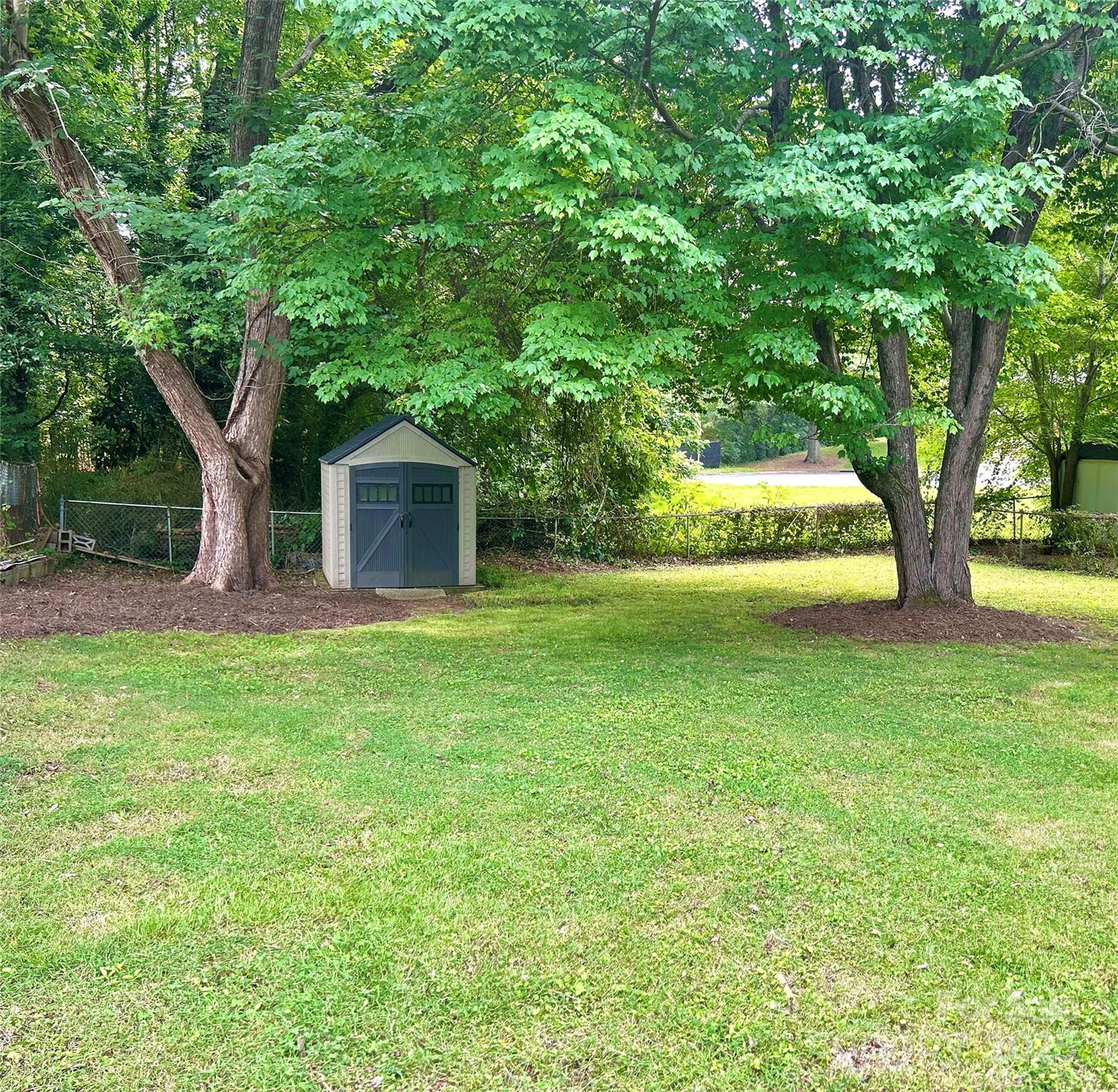 4906 Charleston Drive Property Photo 19