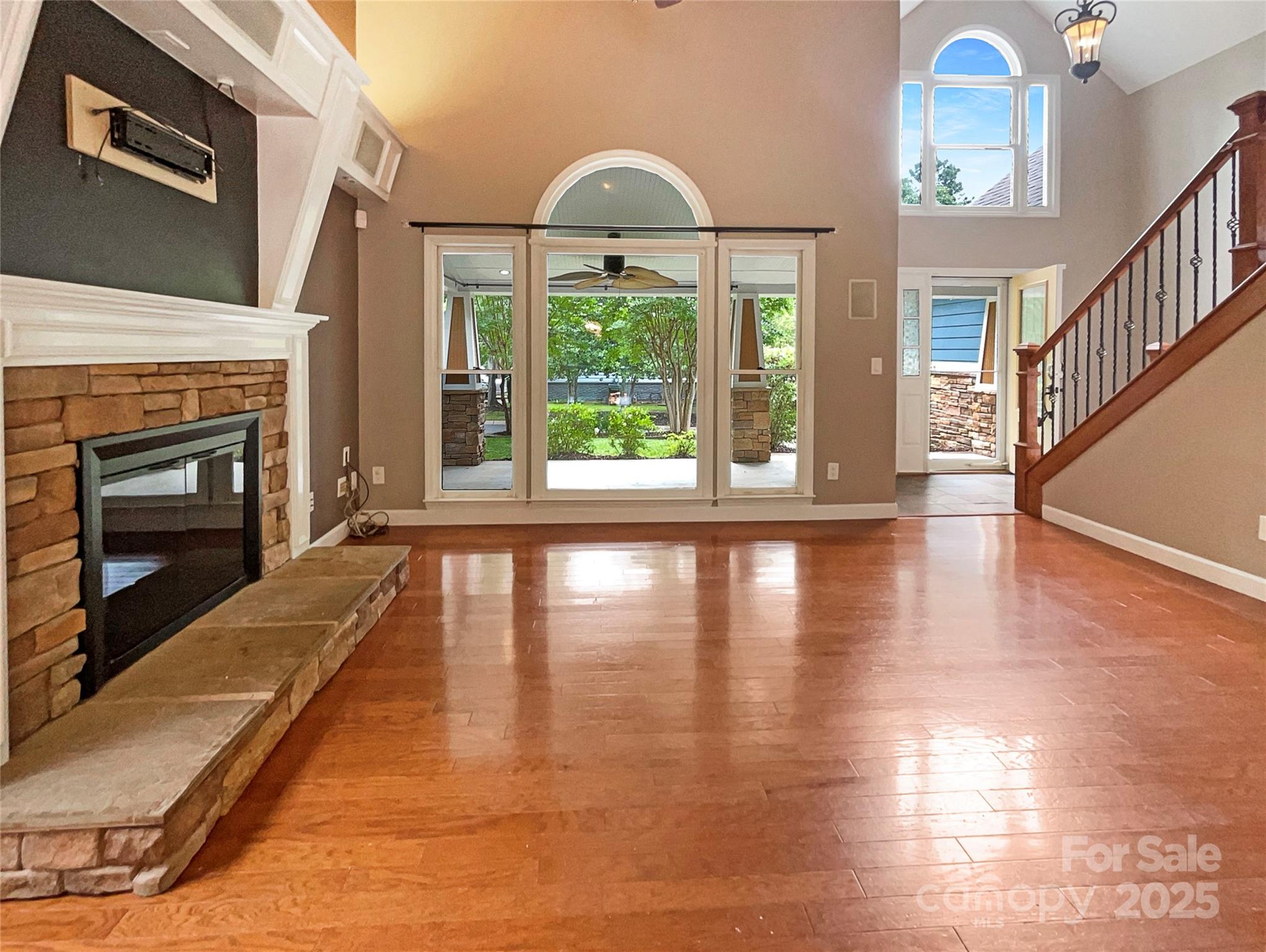 12092 Spinnaker Drive Property Photo 3