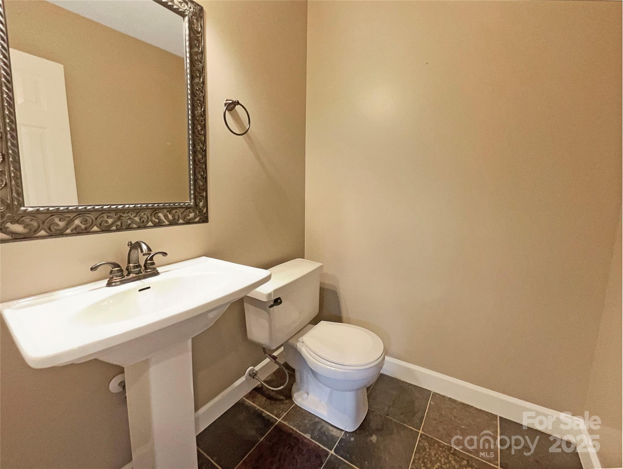 12092 Spinnaker Drive Property Photo 14