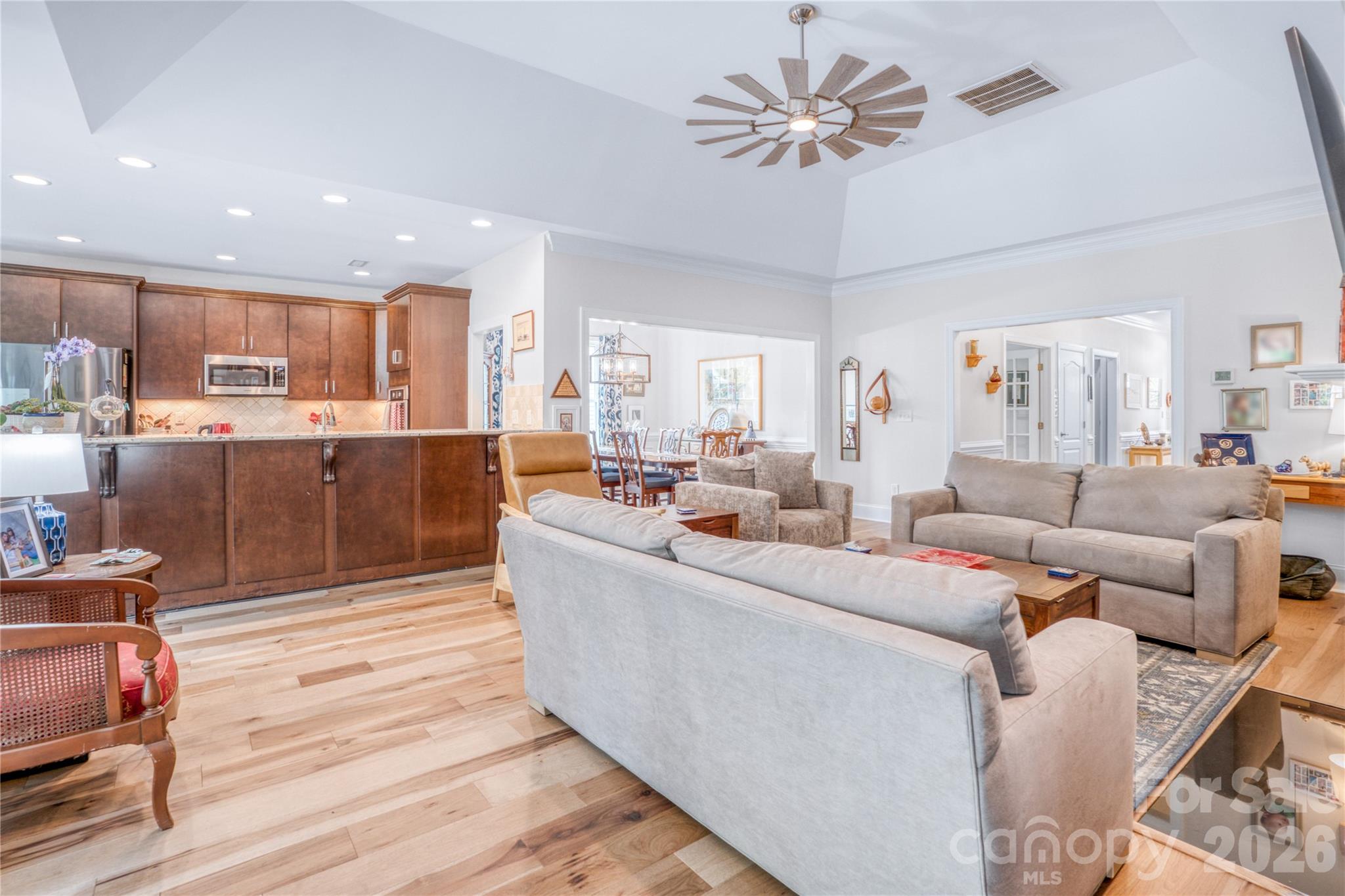 12910 Meetinghouse Drive Property Photo 4