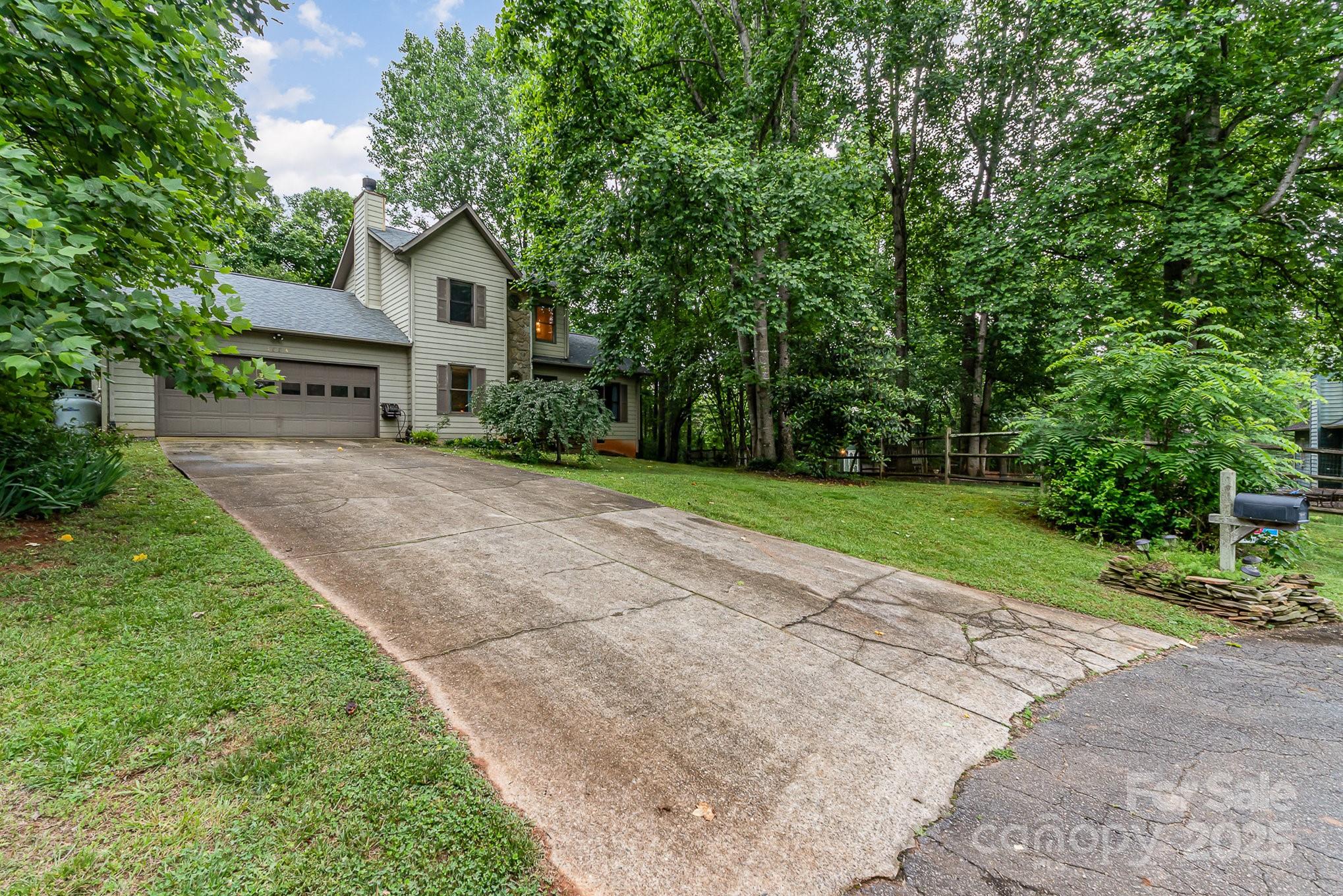 3884 Snider Circle Property Photo 2