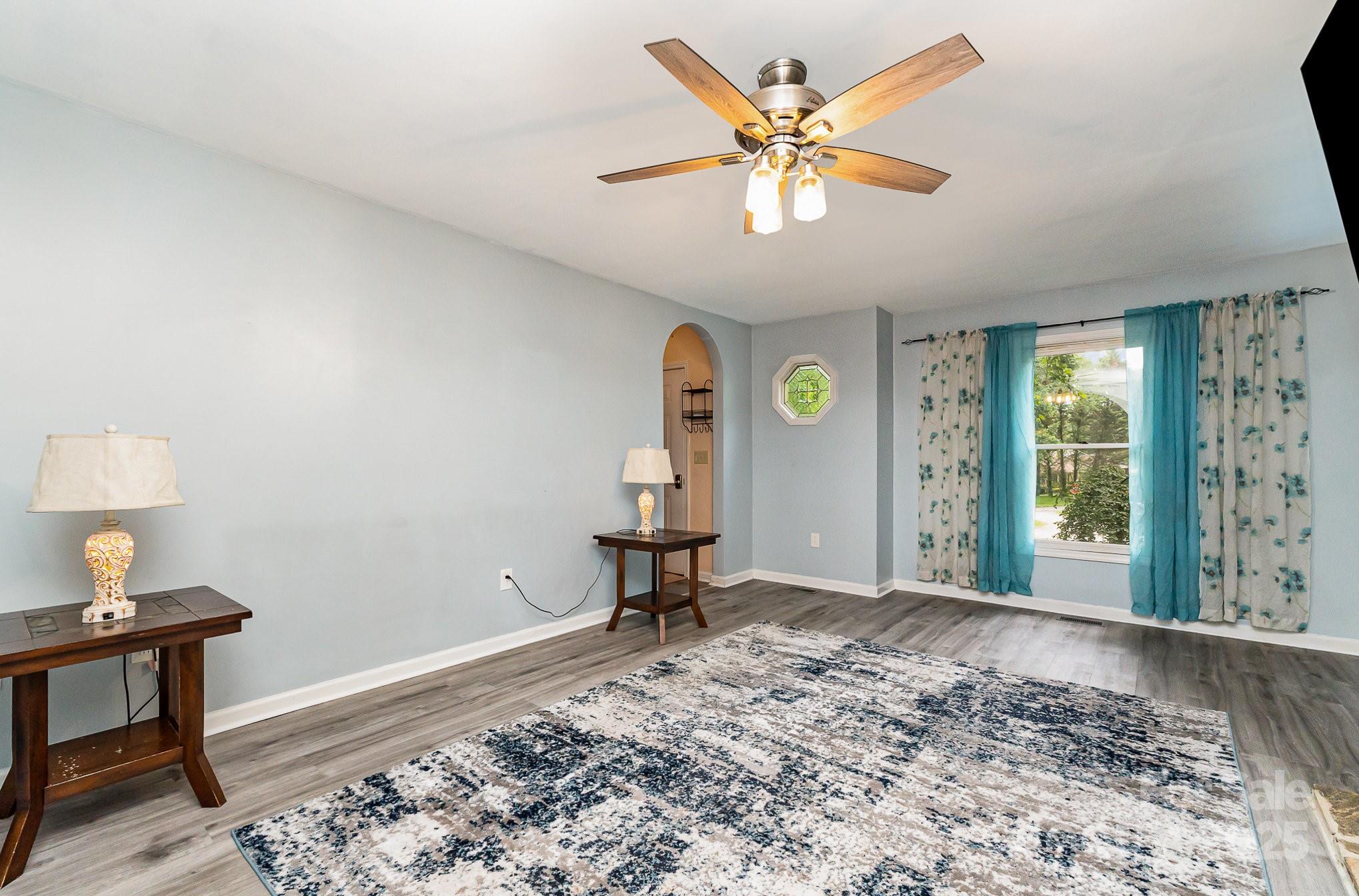 3884 Snider Circle Property Photo 6