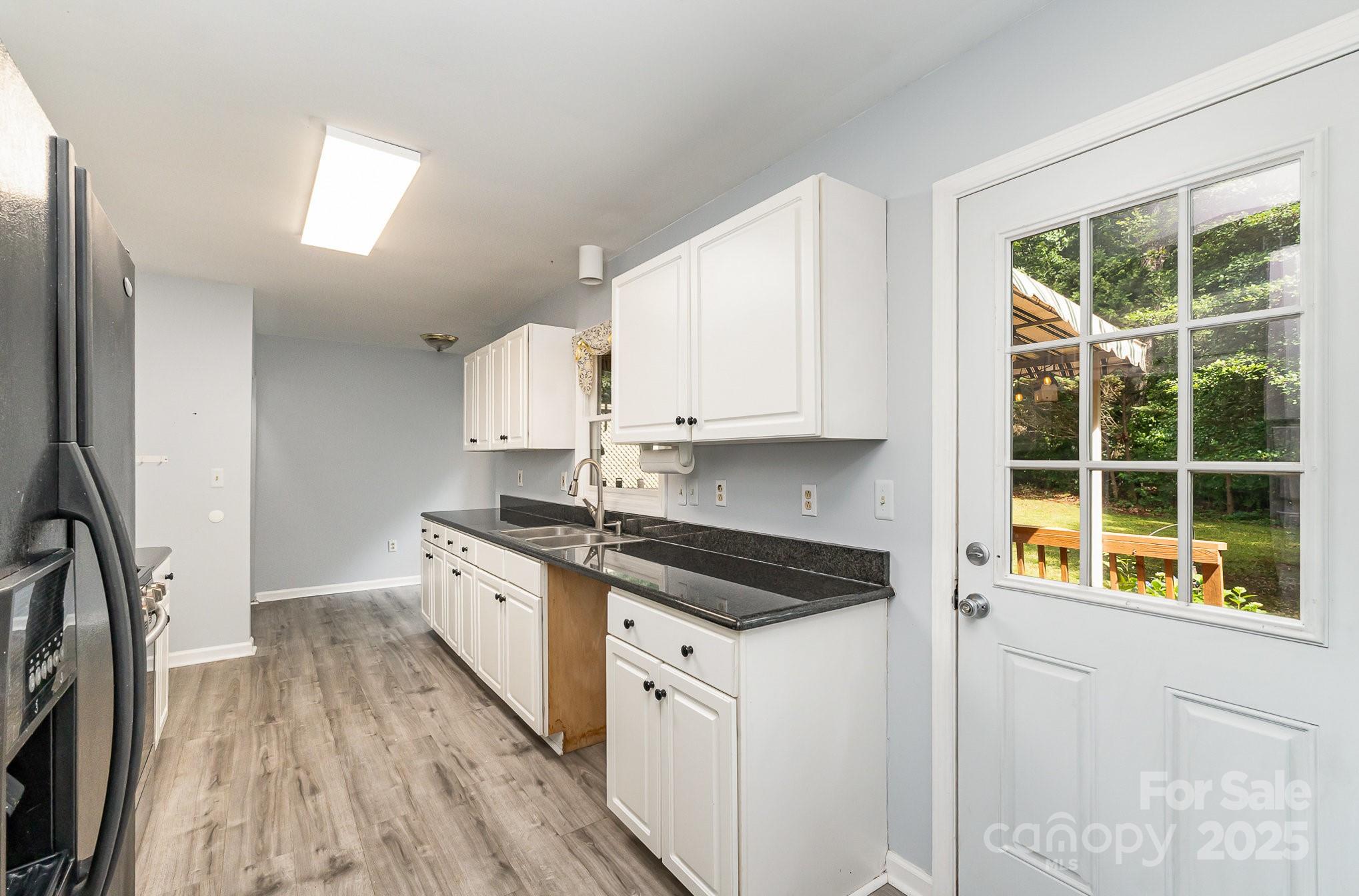 3884 Snider Circle Property Photo 12
