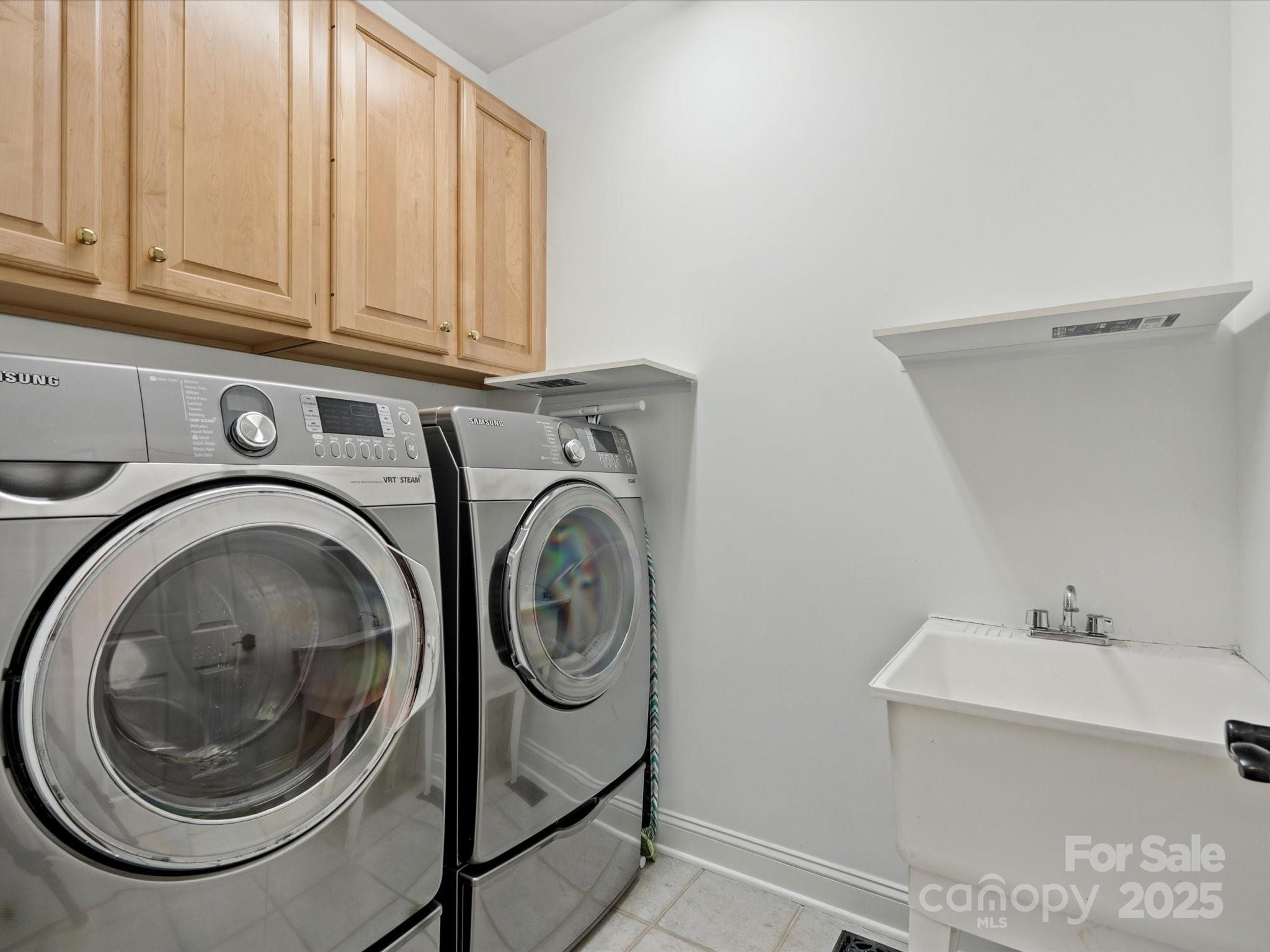 10300 Crestwood Drive Property Photo 28