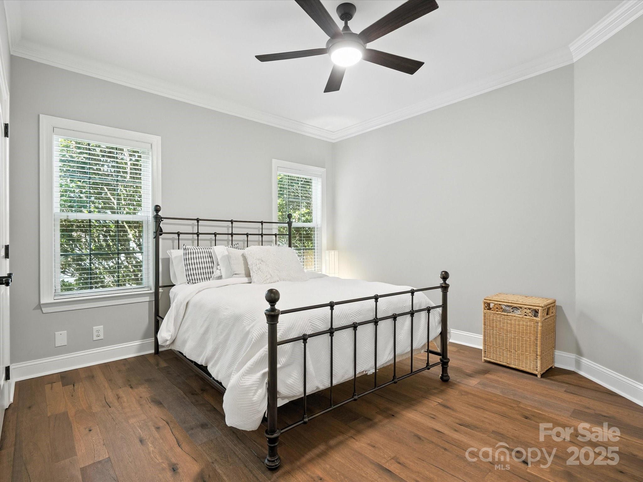 10300 Crestwood Drive Property Photo 29