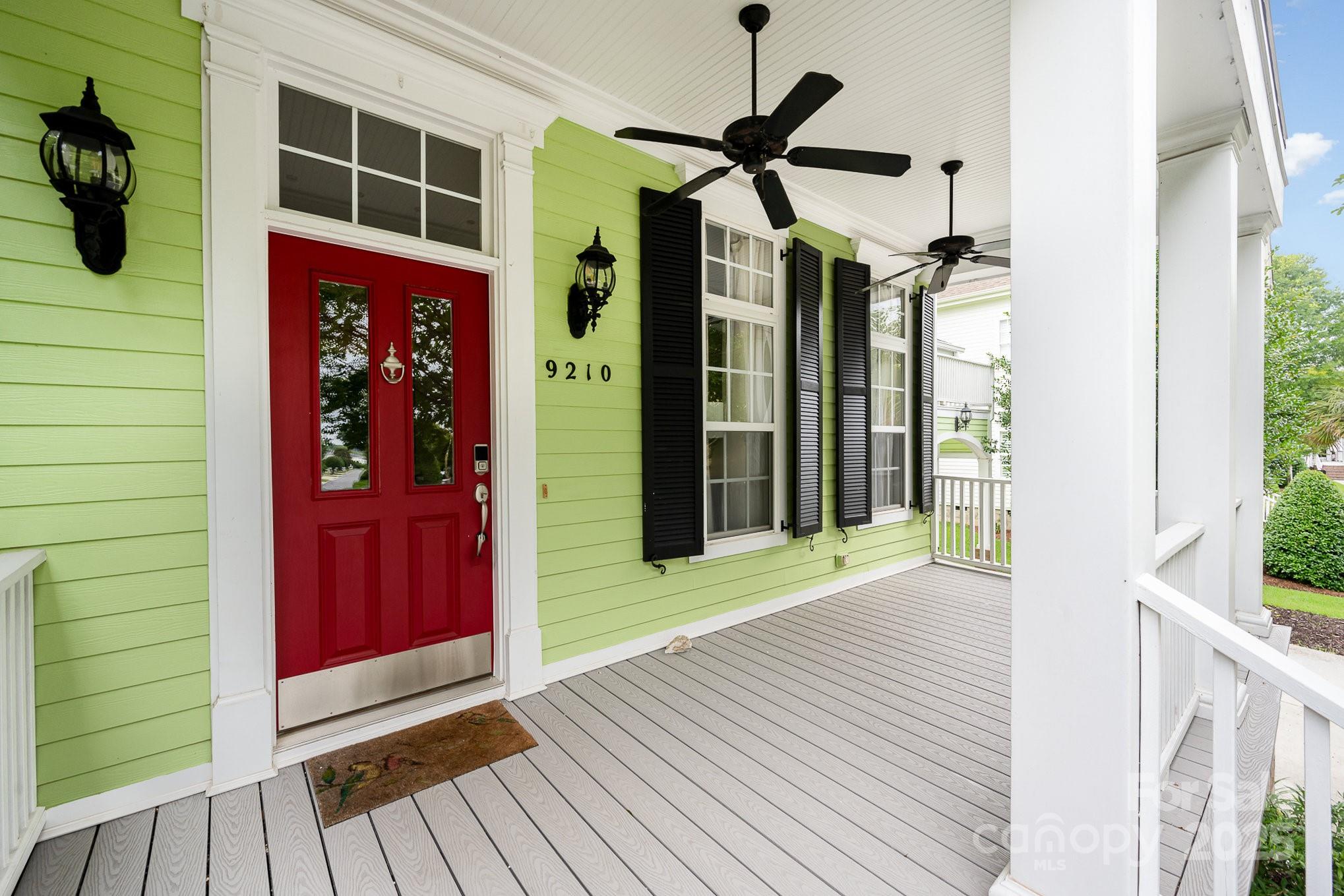 9210 Ginhouse Lane Property Photo 3