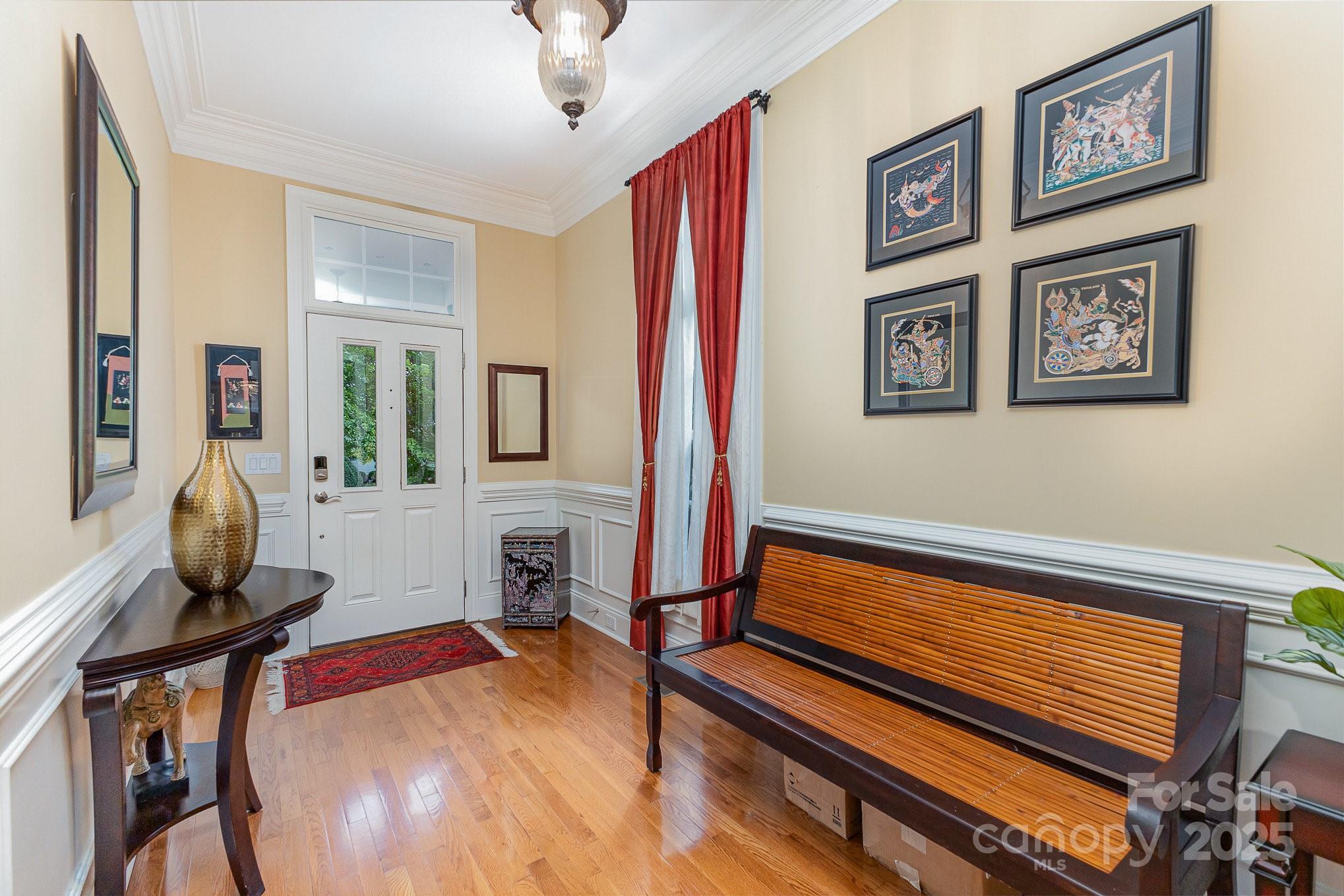9210 Ginhouse Lane Property Photo 4