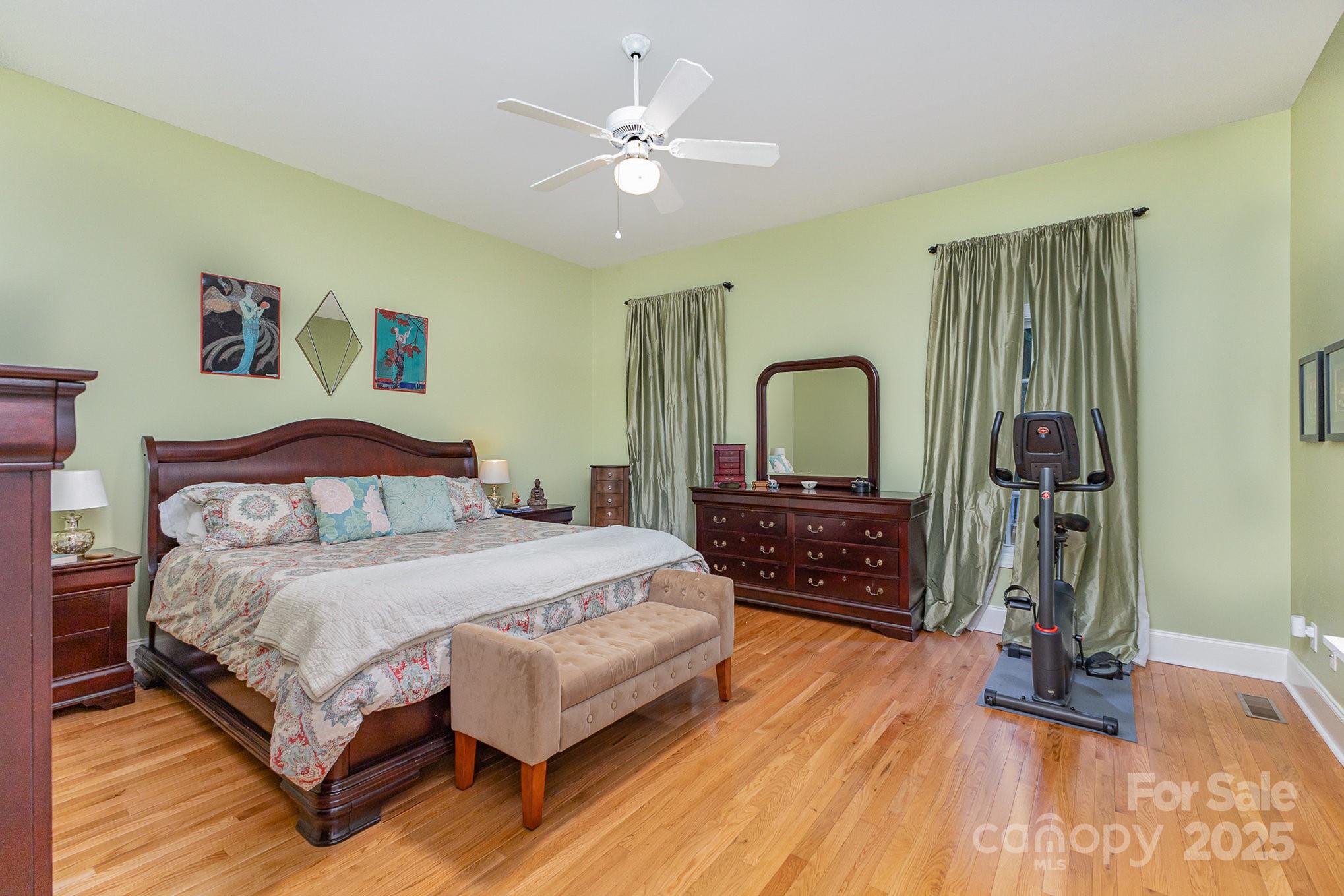 9210 Ginhouse Lane Property Photo 13