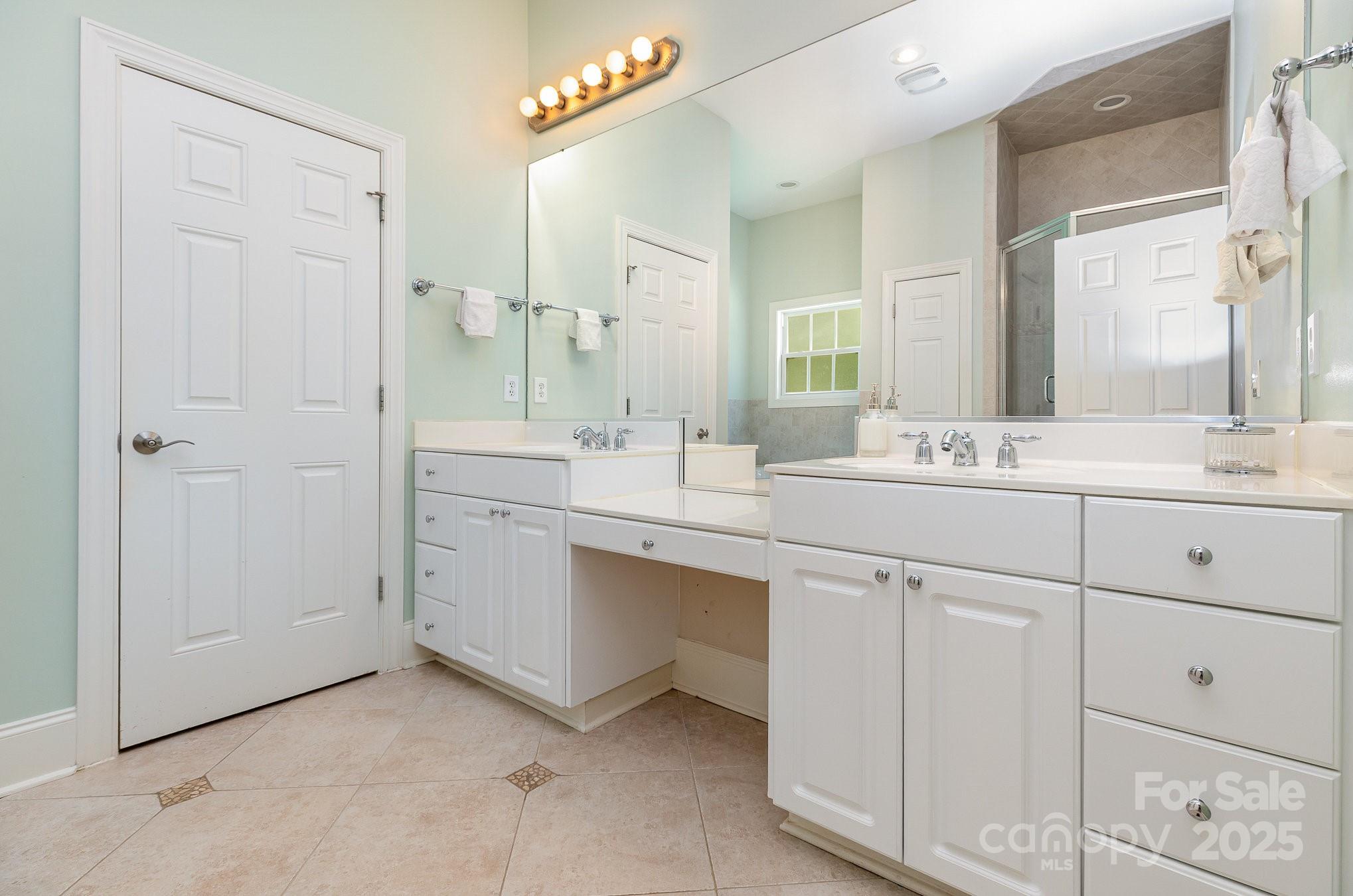 9210 Ginhouse Lane Property Photo 15