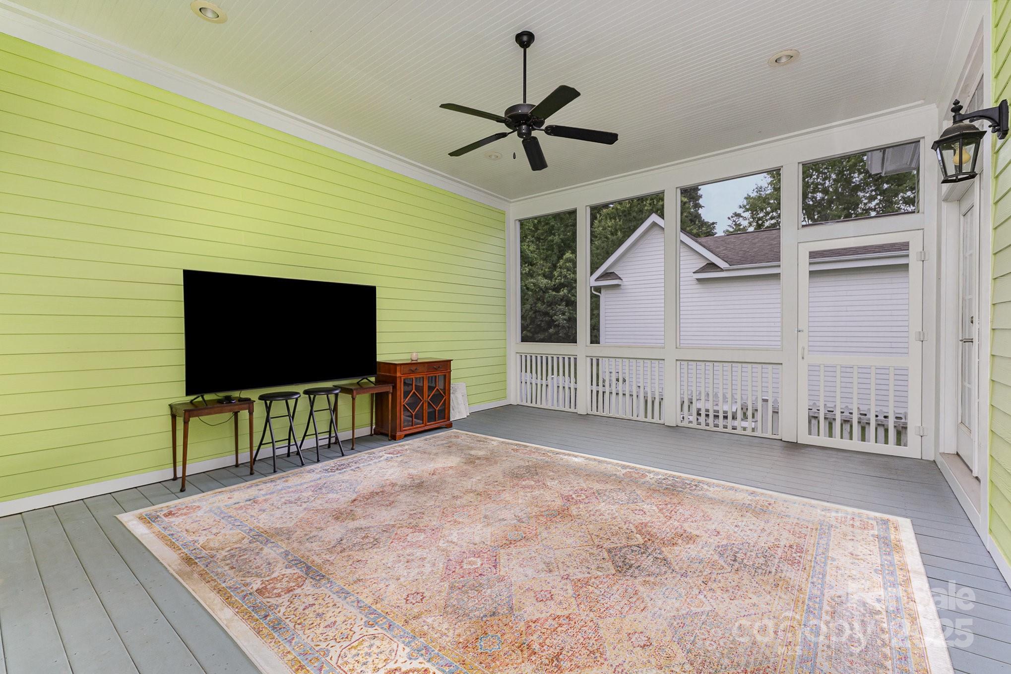 9210 Ginhouse Lane Property Photo 20