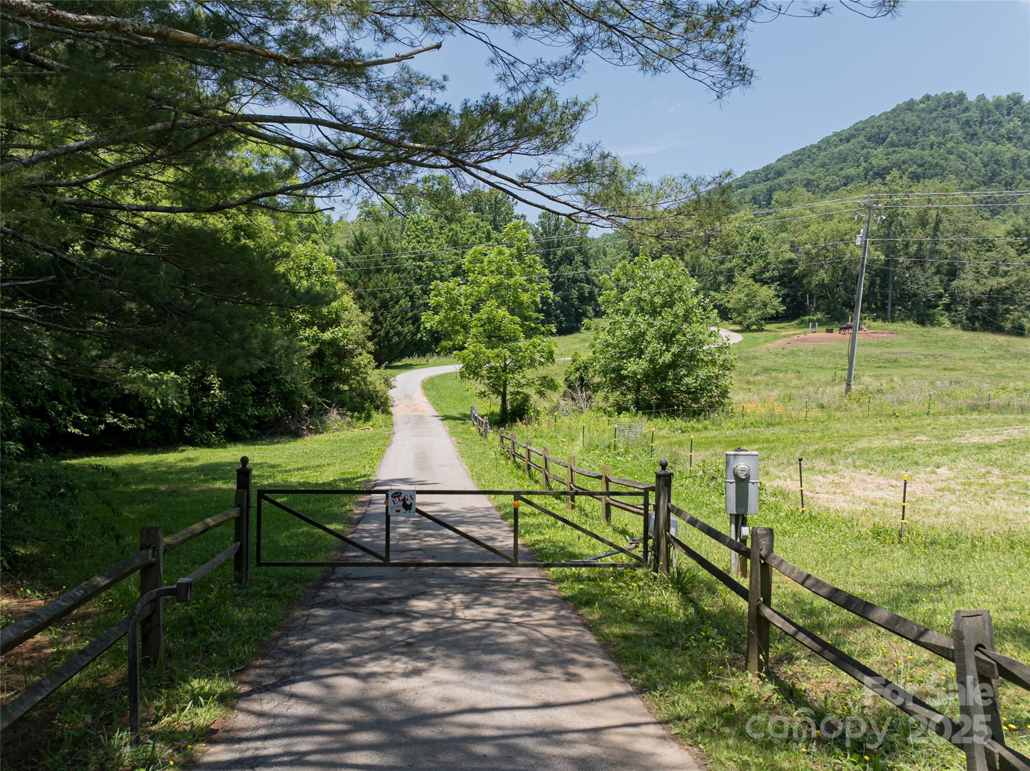 173 Avery Creek Road Picture