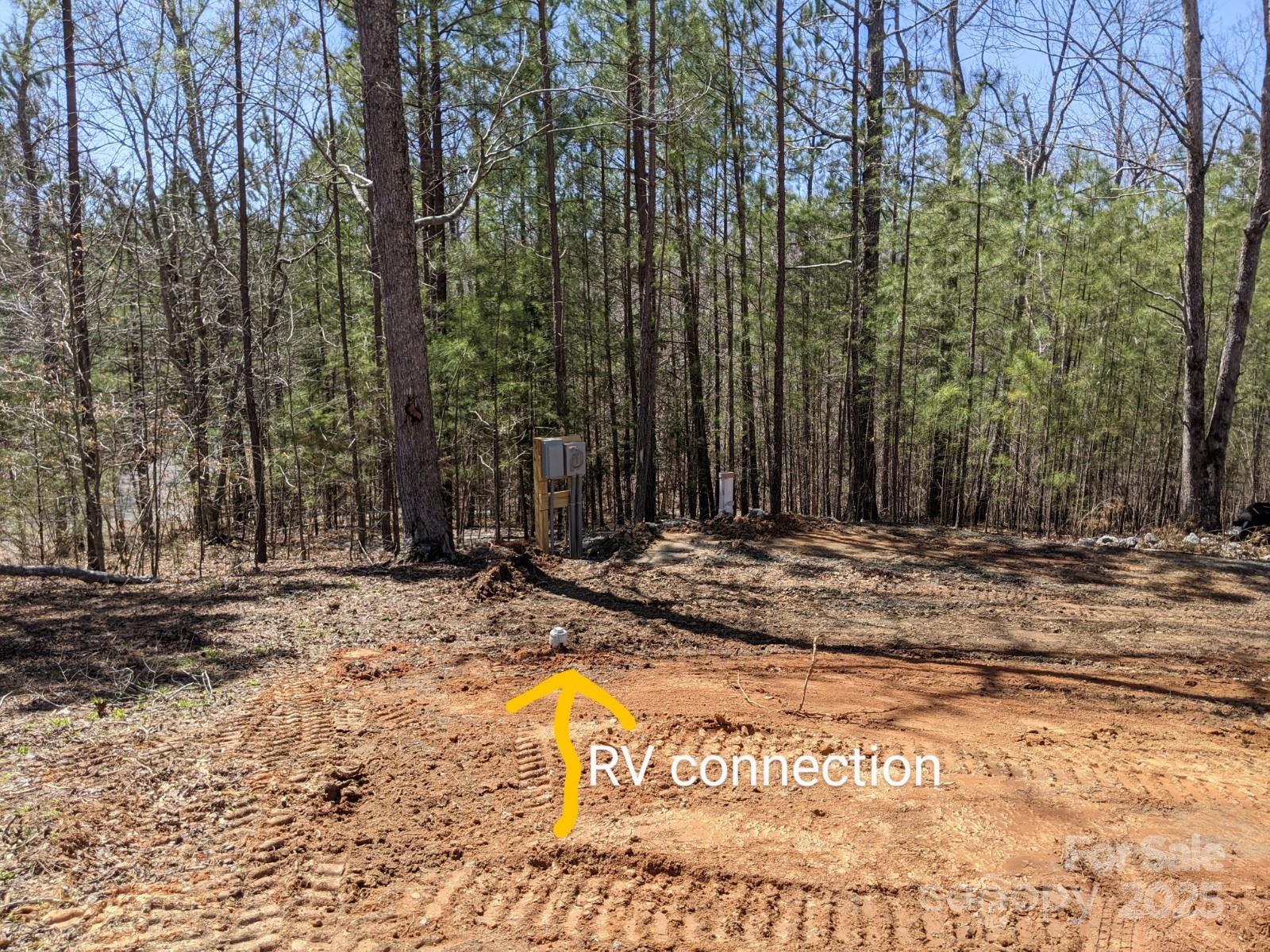 1015 Cross Ridge Drive Property Photo 2