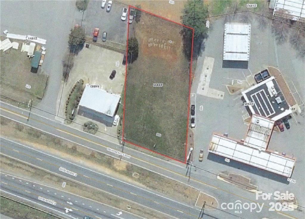 2048 E Dixon Boulevard Property Photo 2