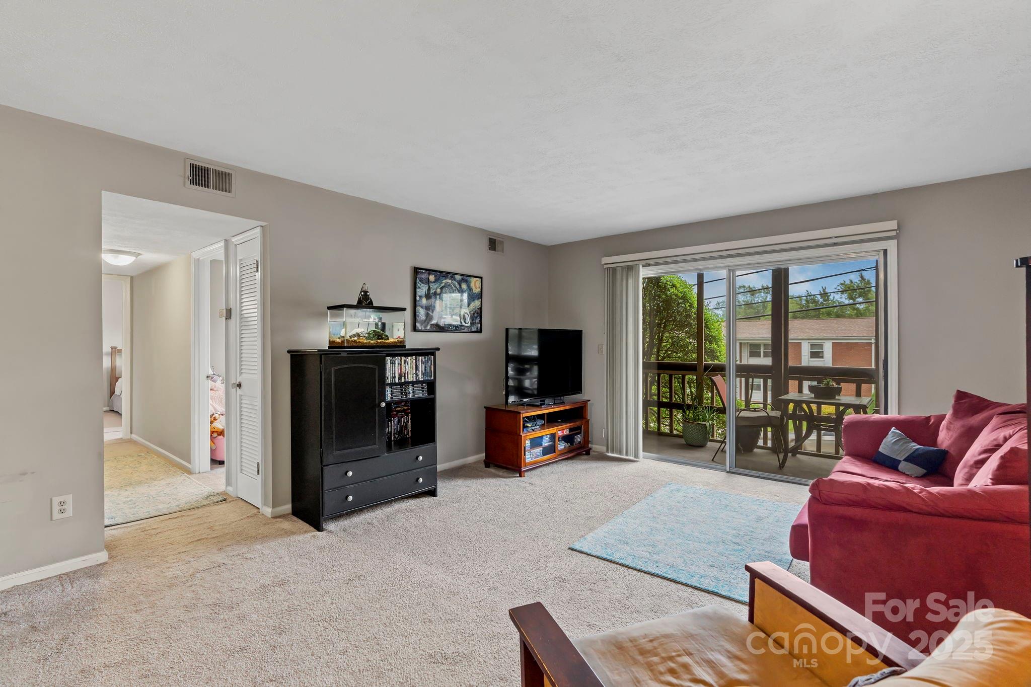 427 6th Avenue Unit B-8 Property Photo 7
