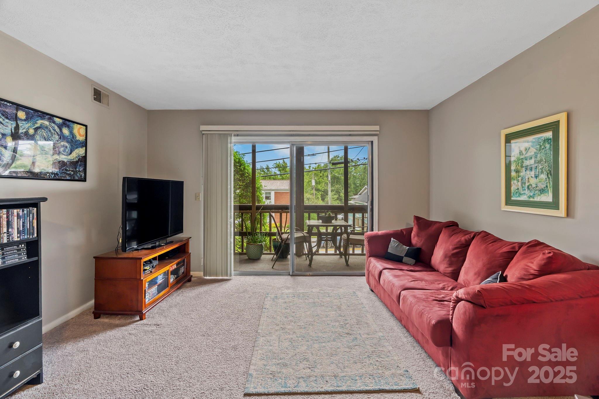 427 6th Avenue Unit B-8 Property Photo 8