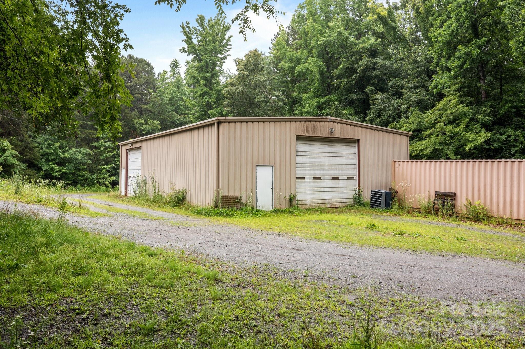 168 Pleasant Creek Drive Property Photo 6