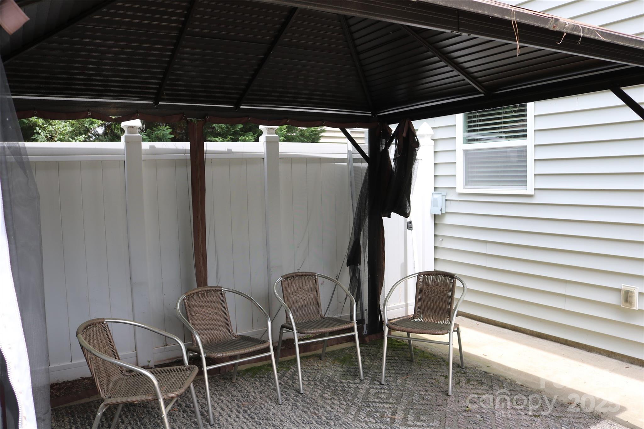 10726 Greenhead View Road Property Photo 22