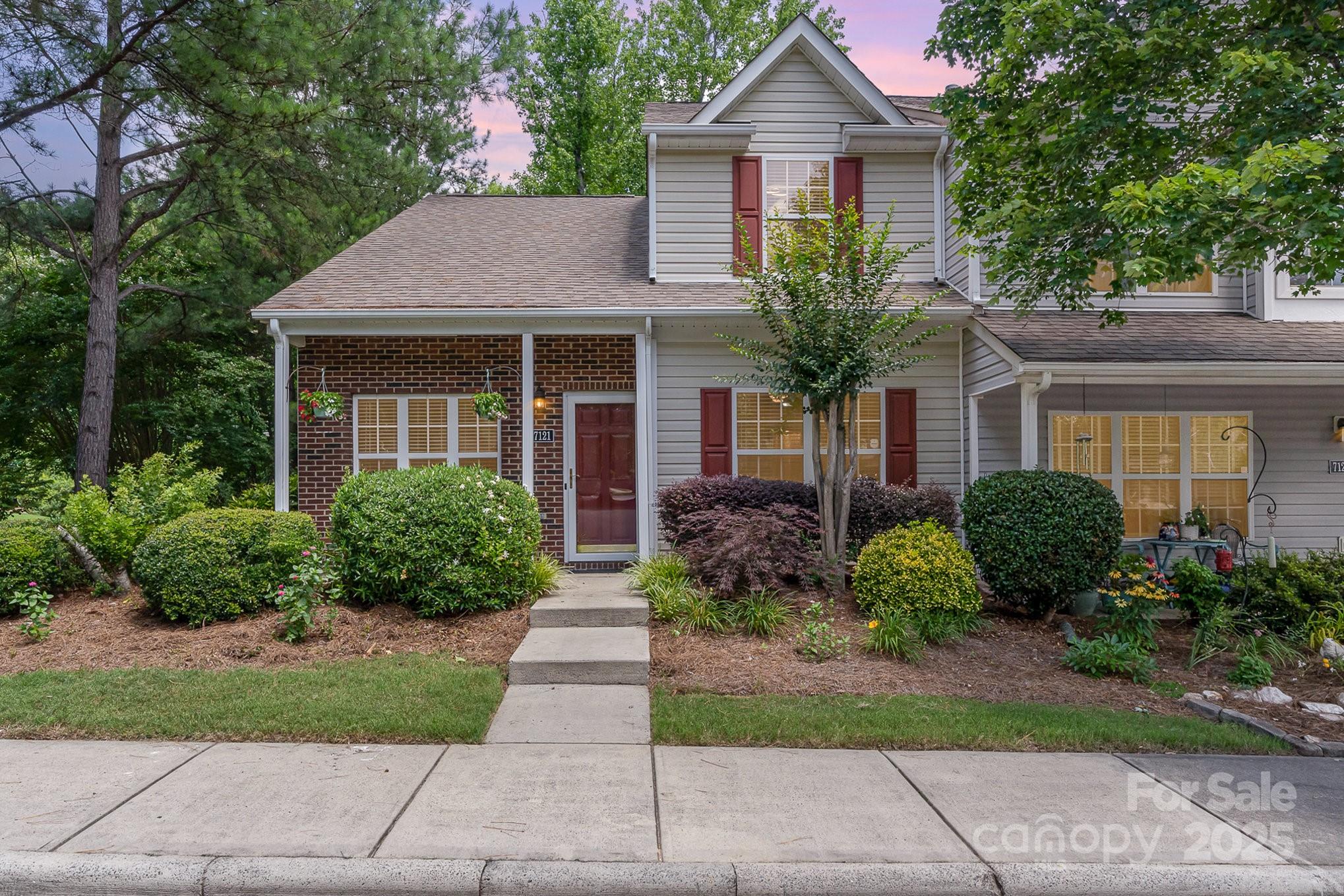 7121 Bidford Court Property Photo 1