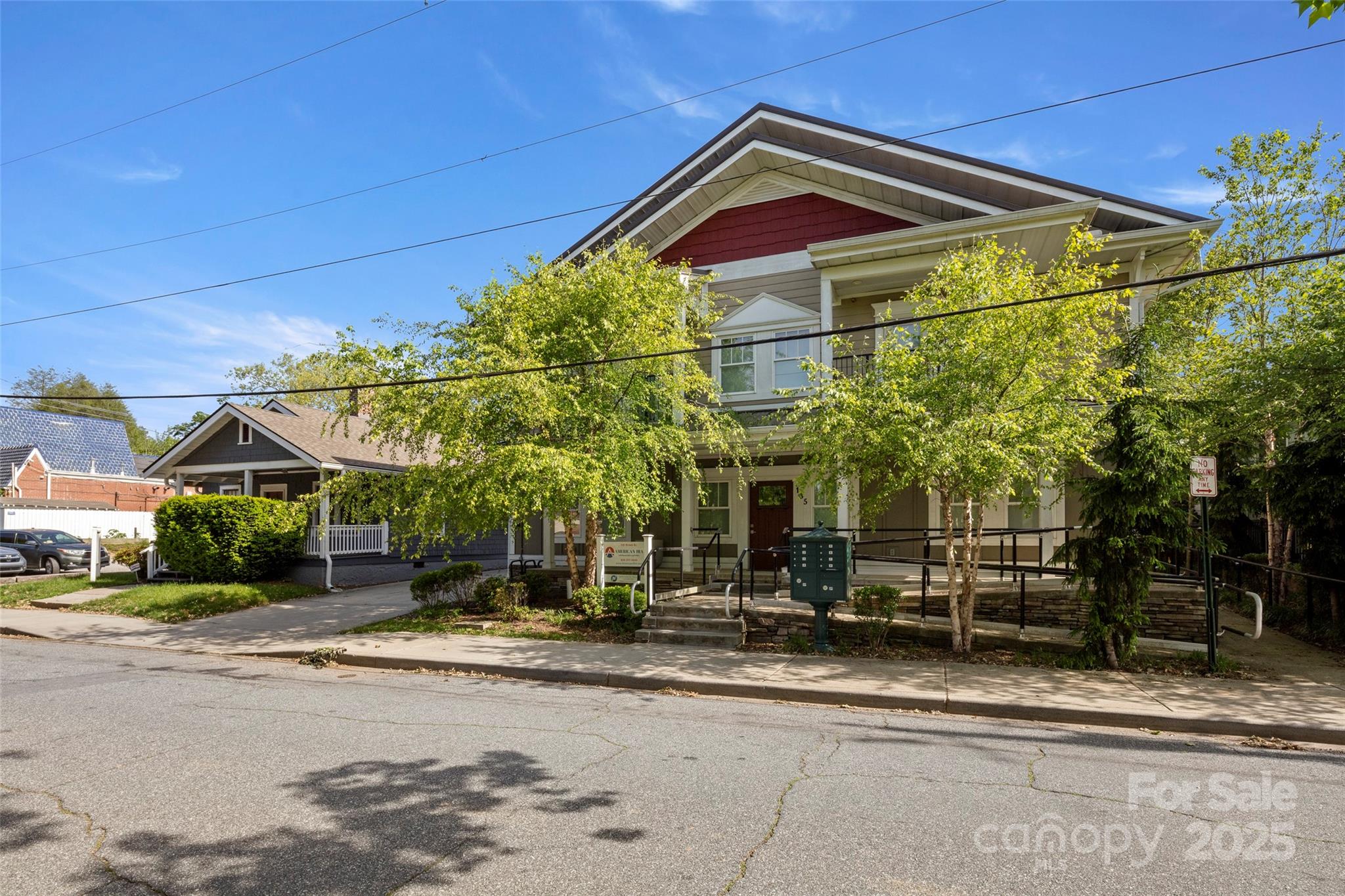 135 Broad Street Property Photo 1