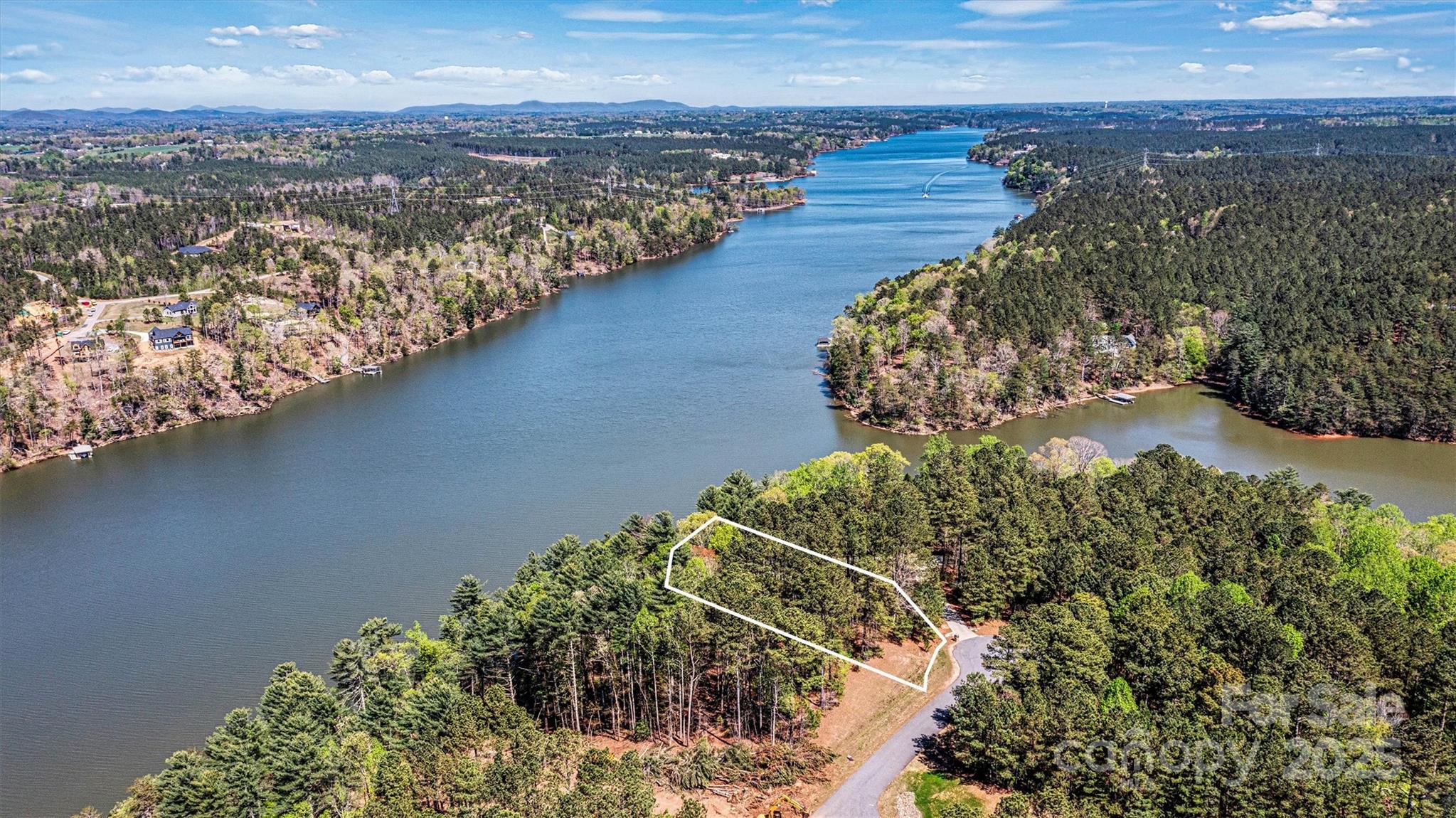 106 Pier Point Drive Property Photo 2