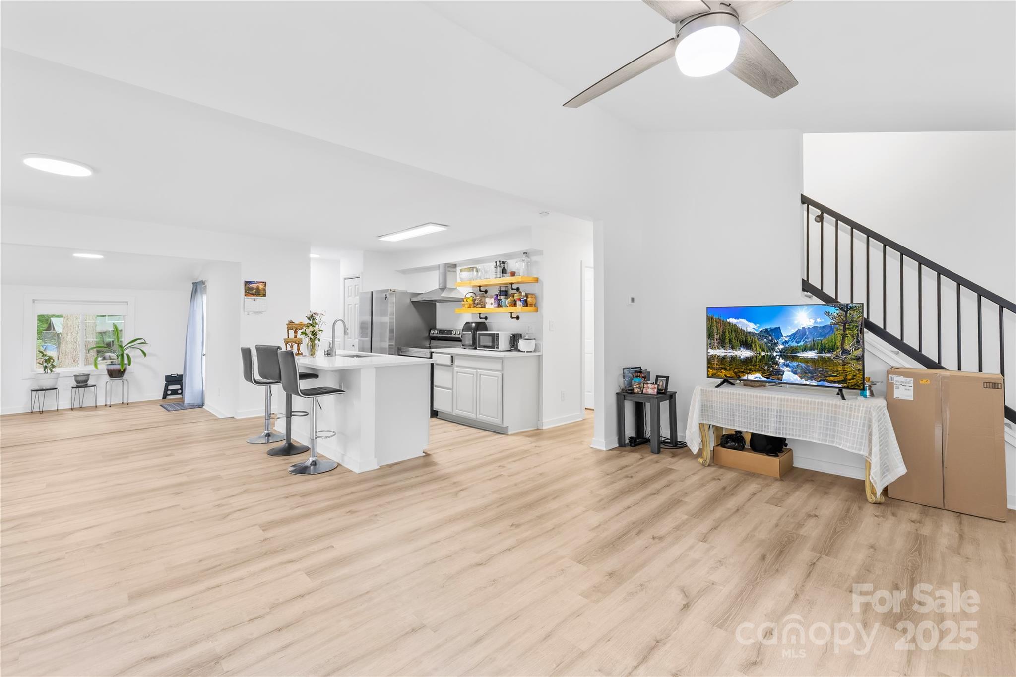 221 Reliance Road Property Photo 8