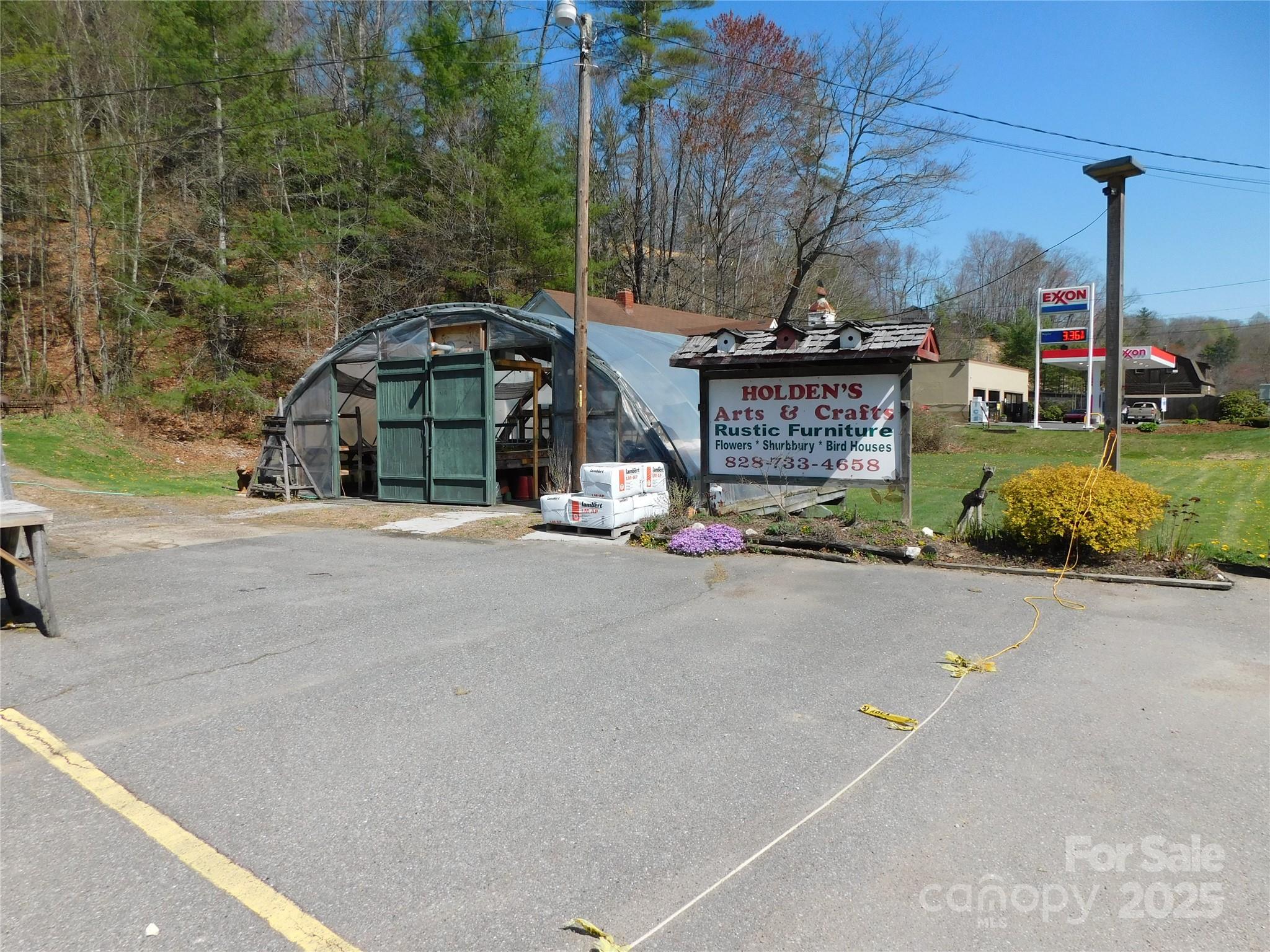 4294 Linville Falls Highway Property Photo 5