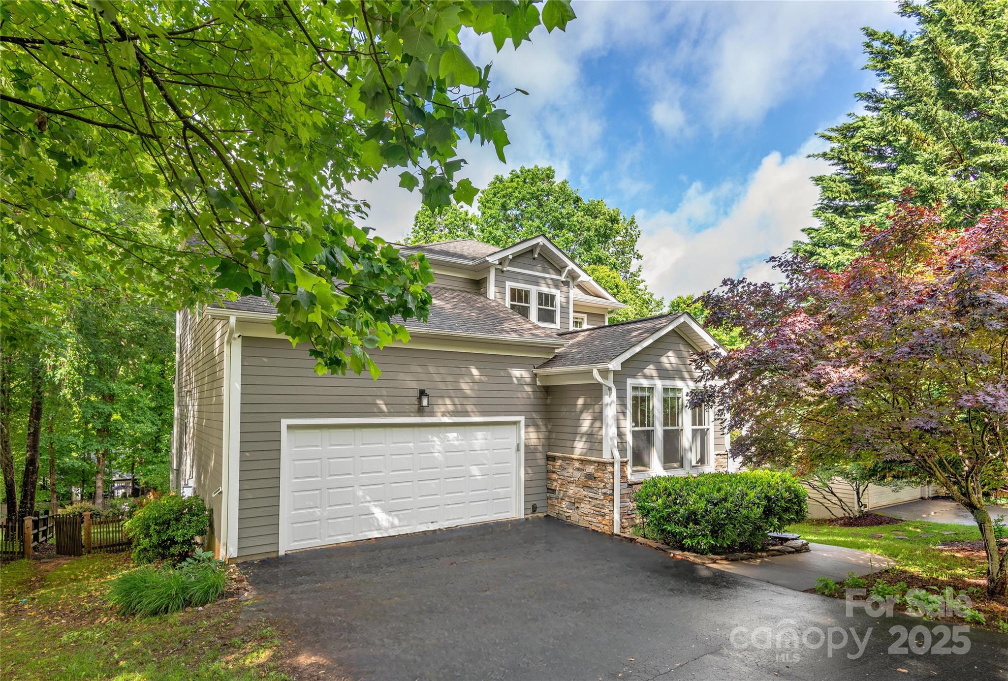 112 Mountain Drive Property Photo