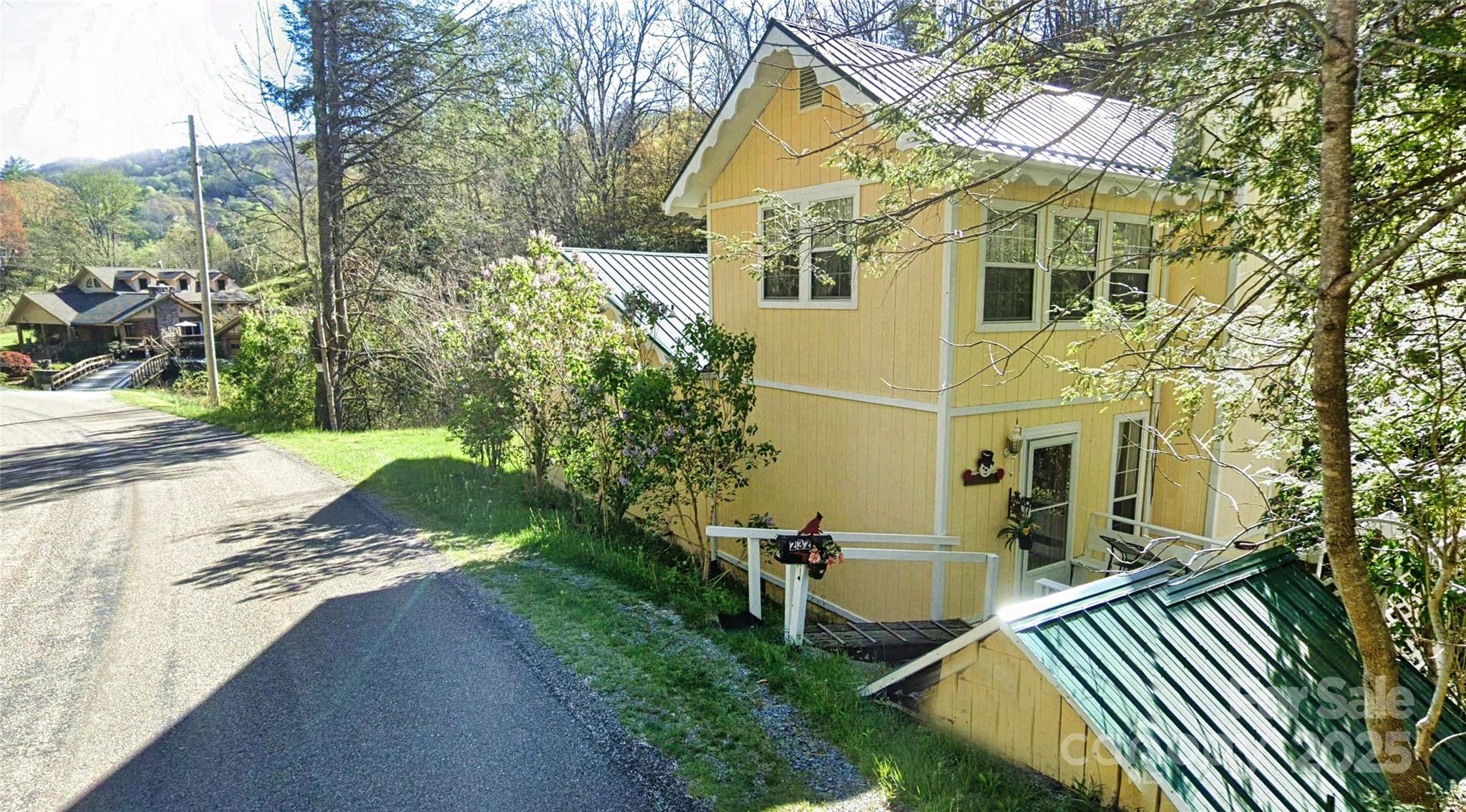 232 Cole Hollow Road Property Photo 1