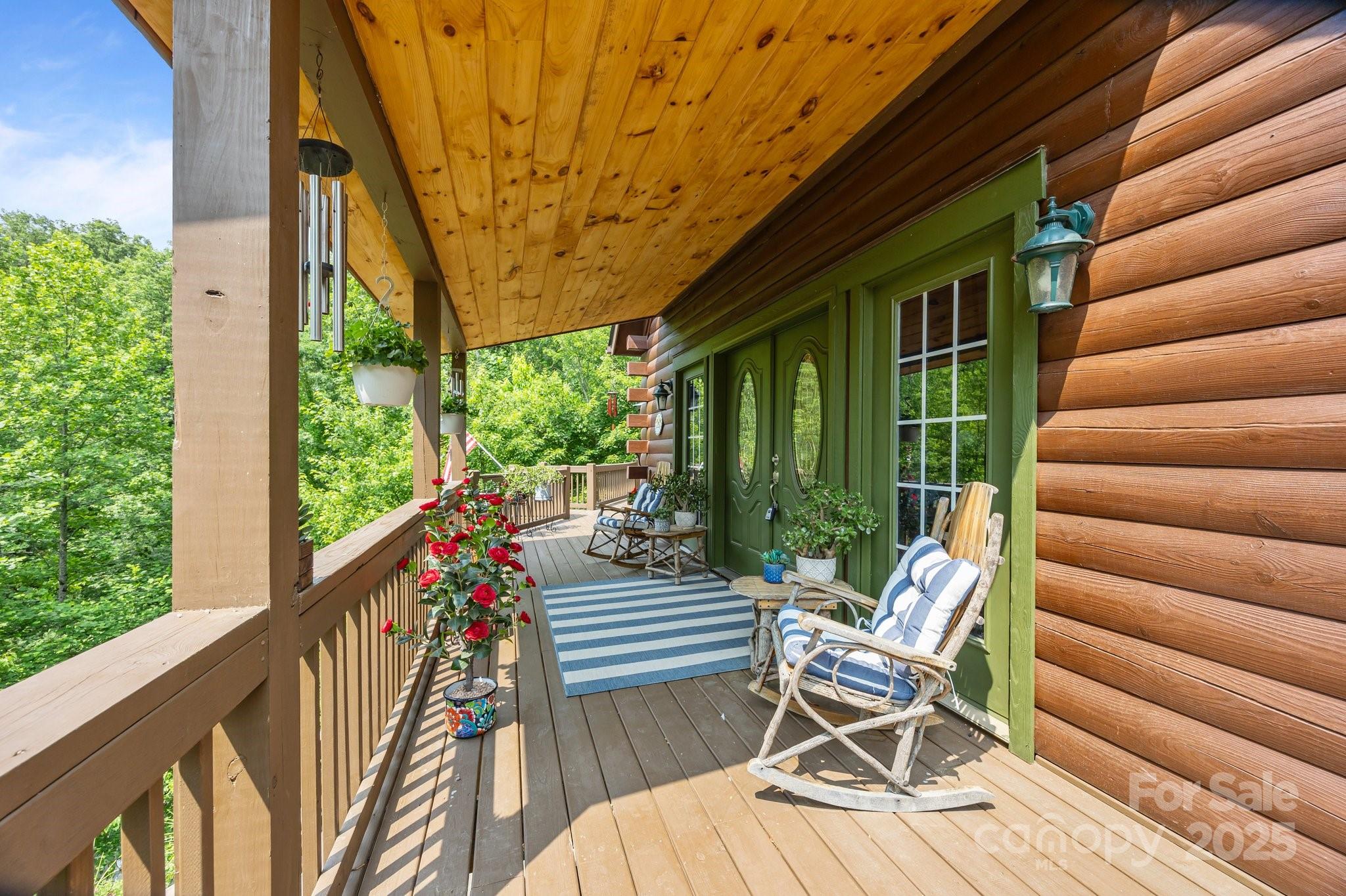 158 Raven Boulevard Property Photo 7