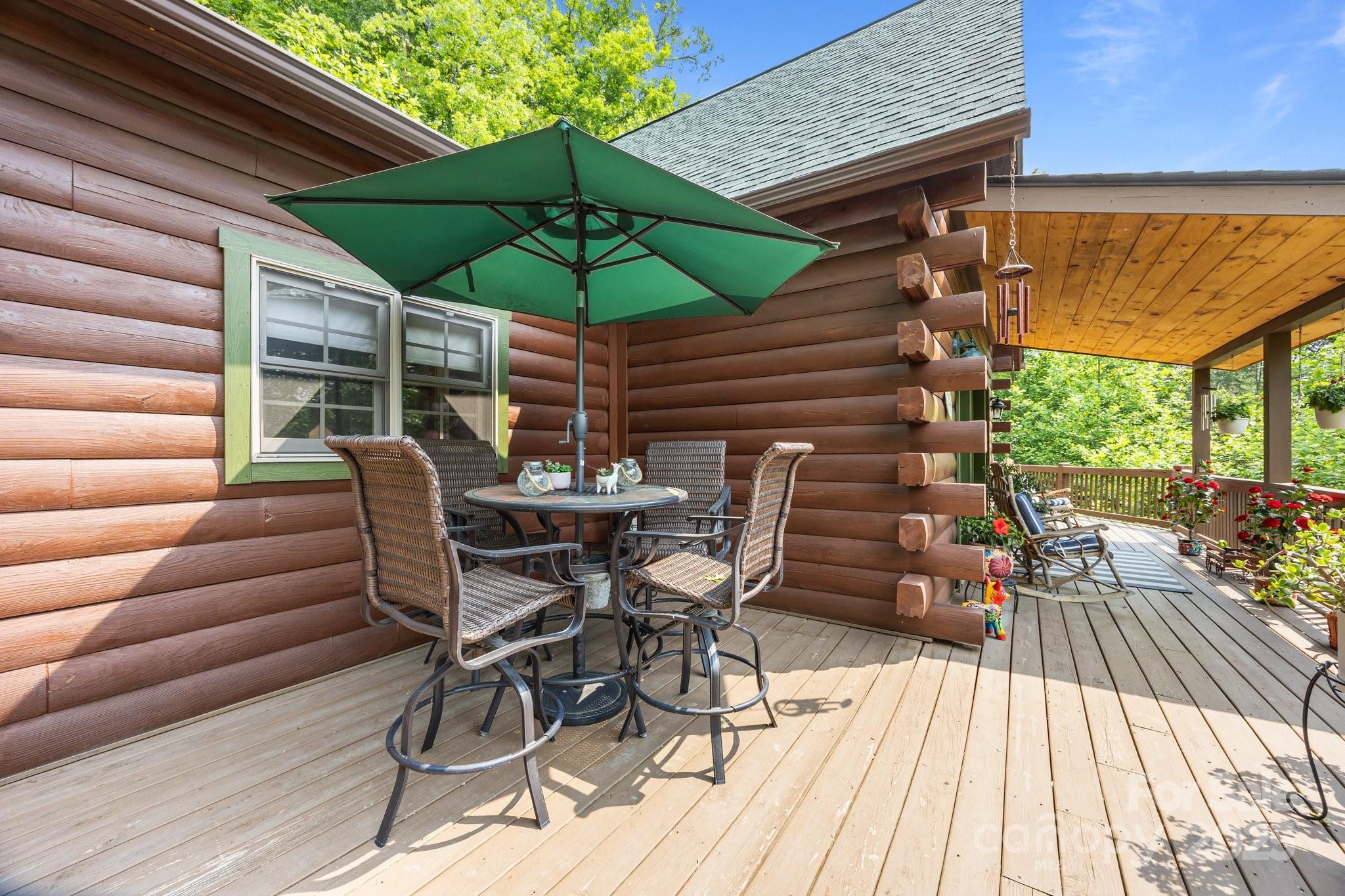 158 Raven Boulevard Property Photo 8