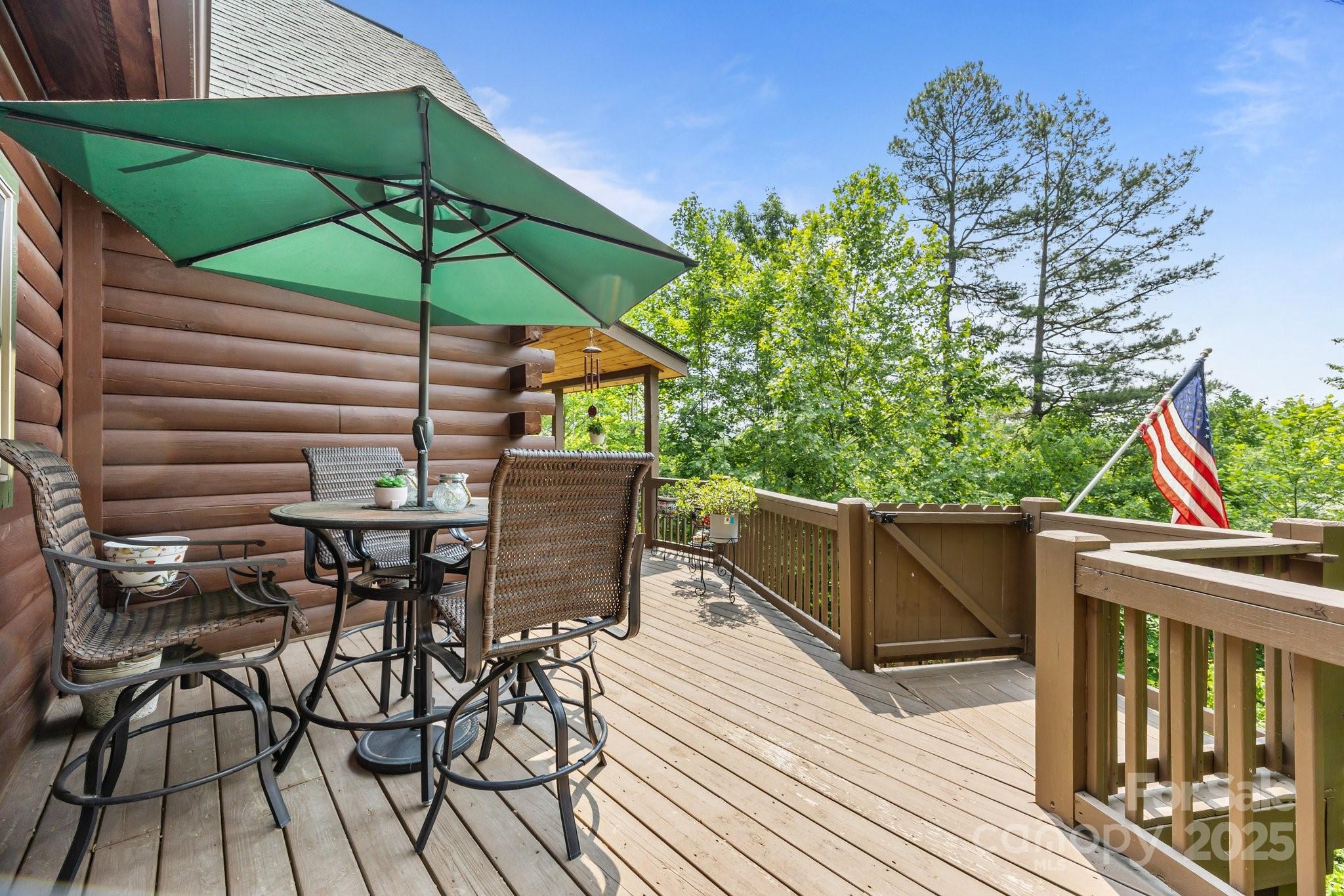 158 Raven Boulevard Property Photo 9