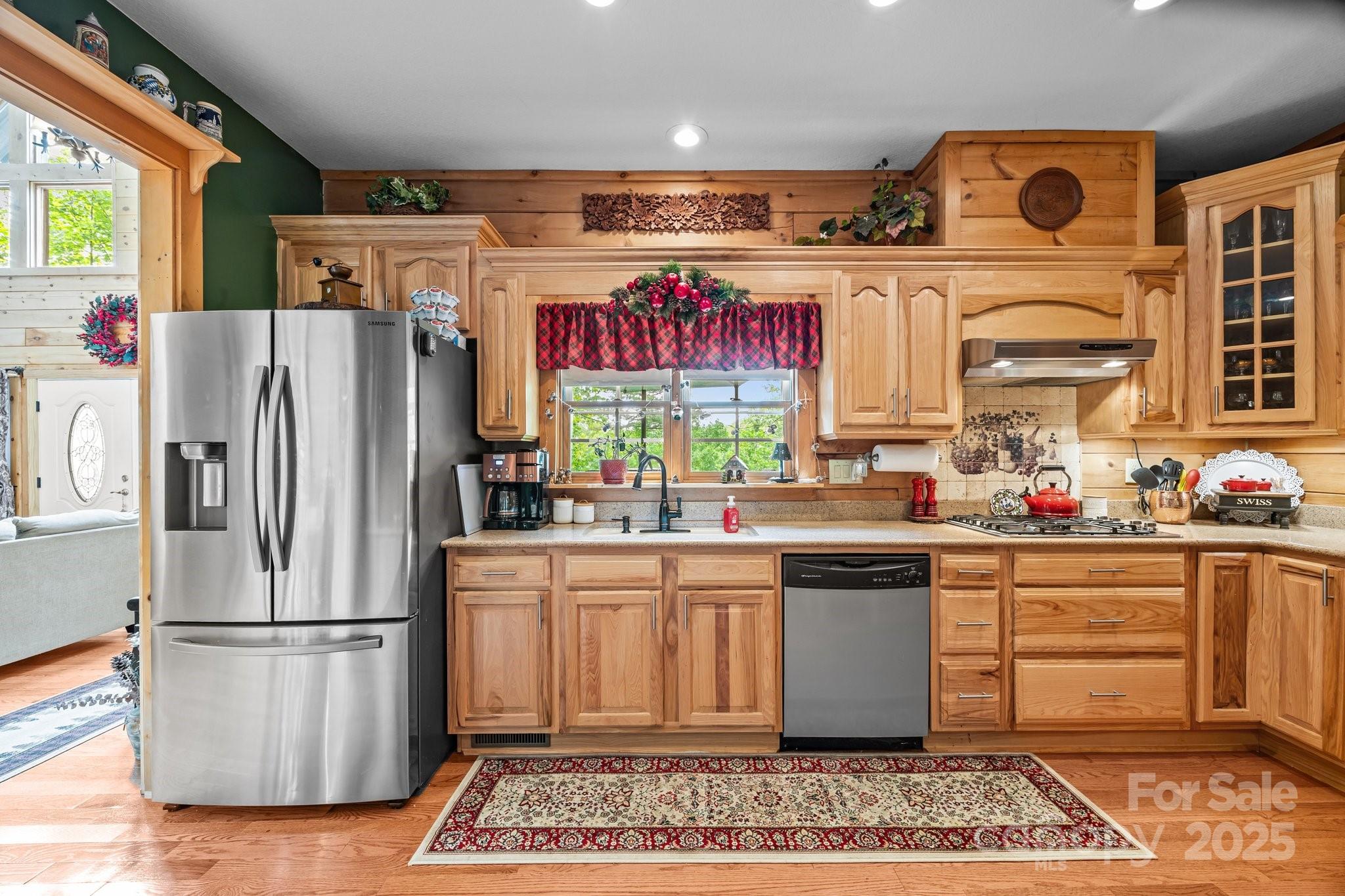 158 Raven Boulevard Property Photo 29