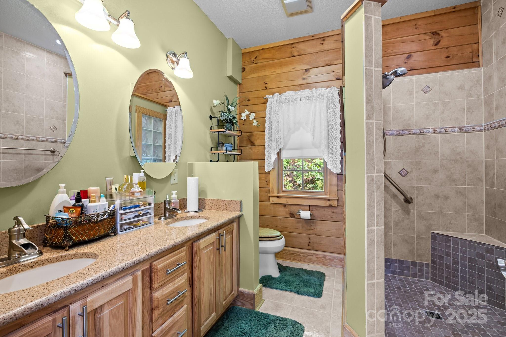 158 Raven Boulevard Property Photo 32