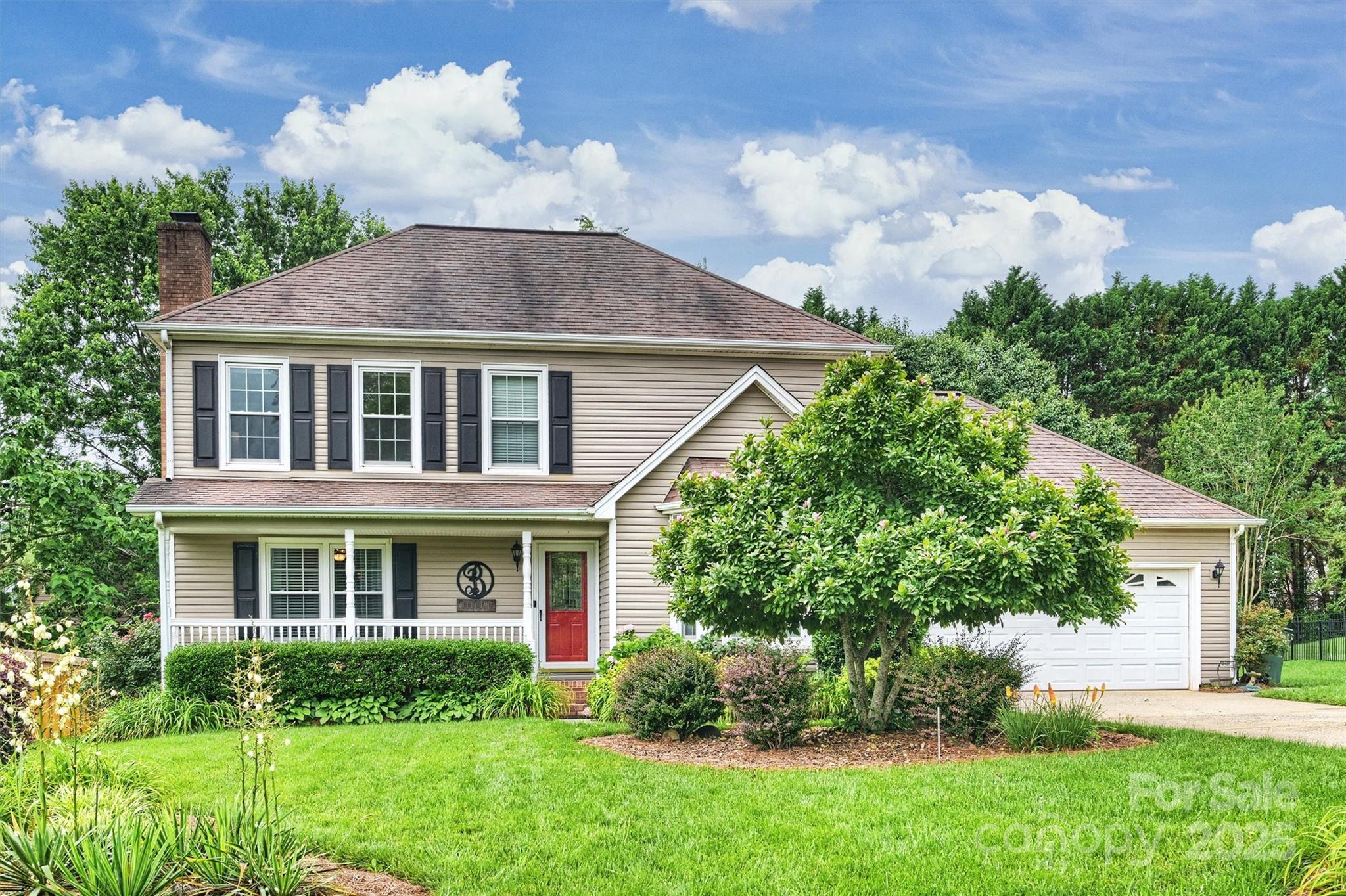 2525 Saddlehorse Lane Property Photo 1