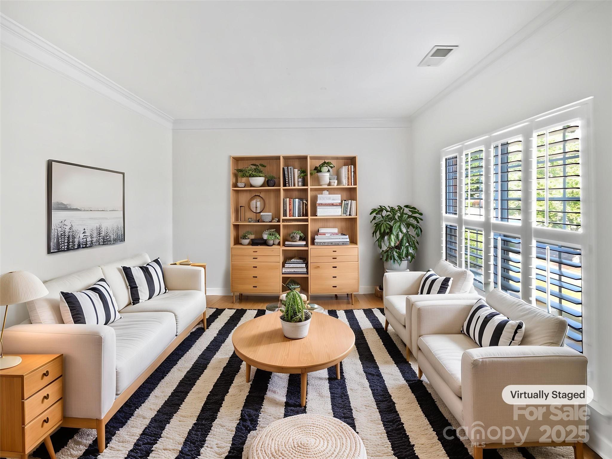 1090 Mclaren Drive Property Photo 2