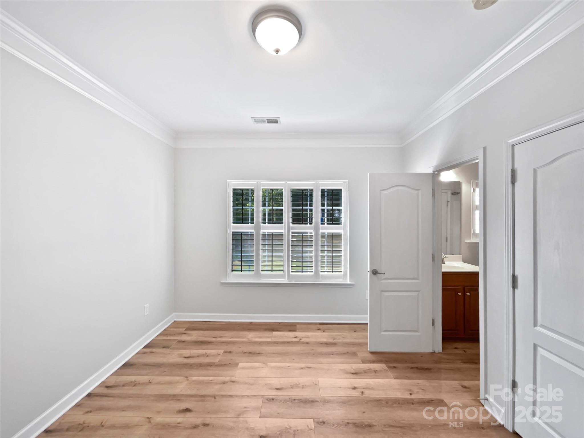 1090 Mclaren Drive Property Photo 18