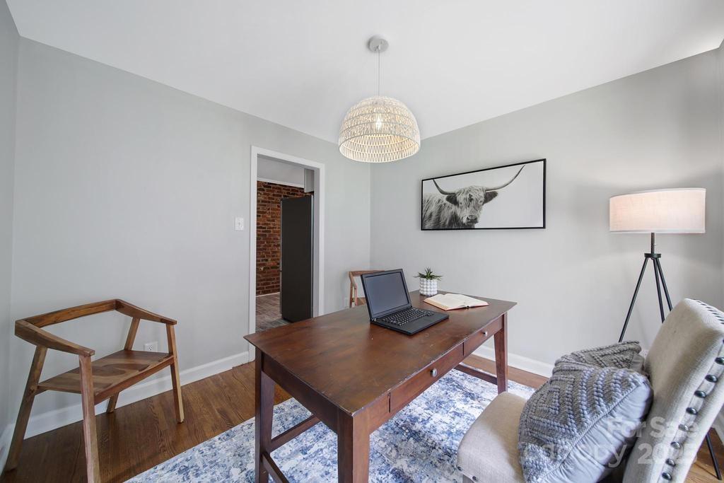 3800 Lovett Circle Property Photo 7