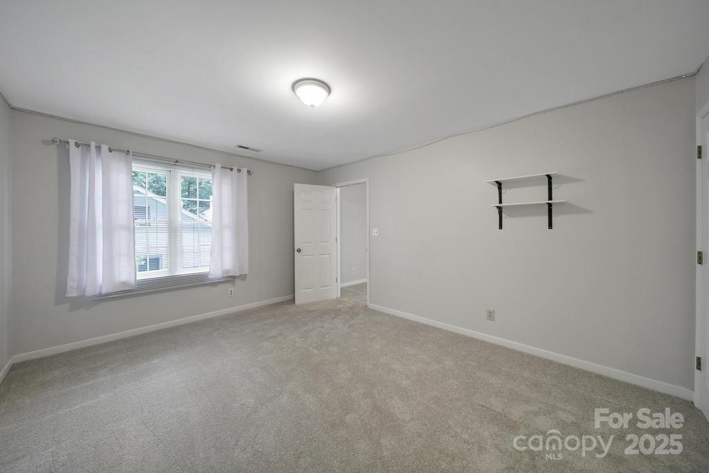 3800 Lovett Circle Property Photo 33