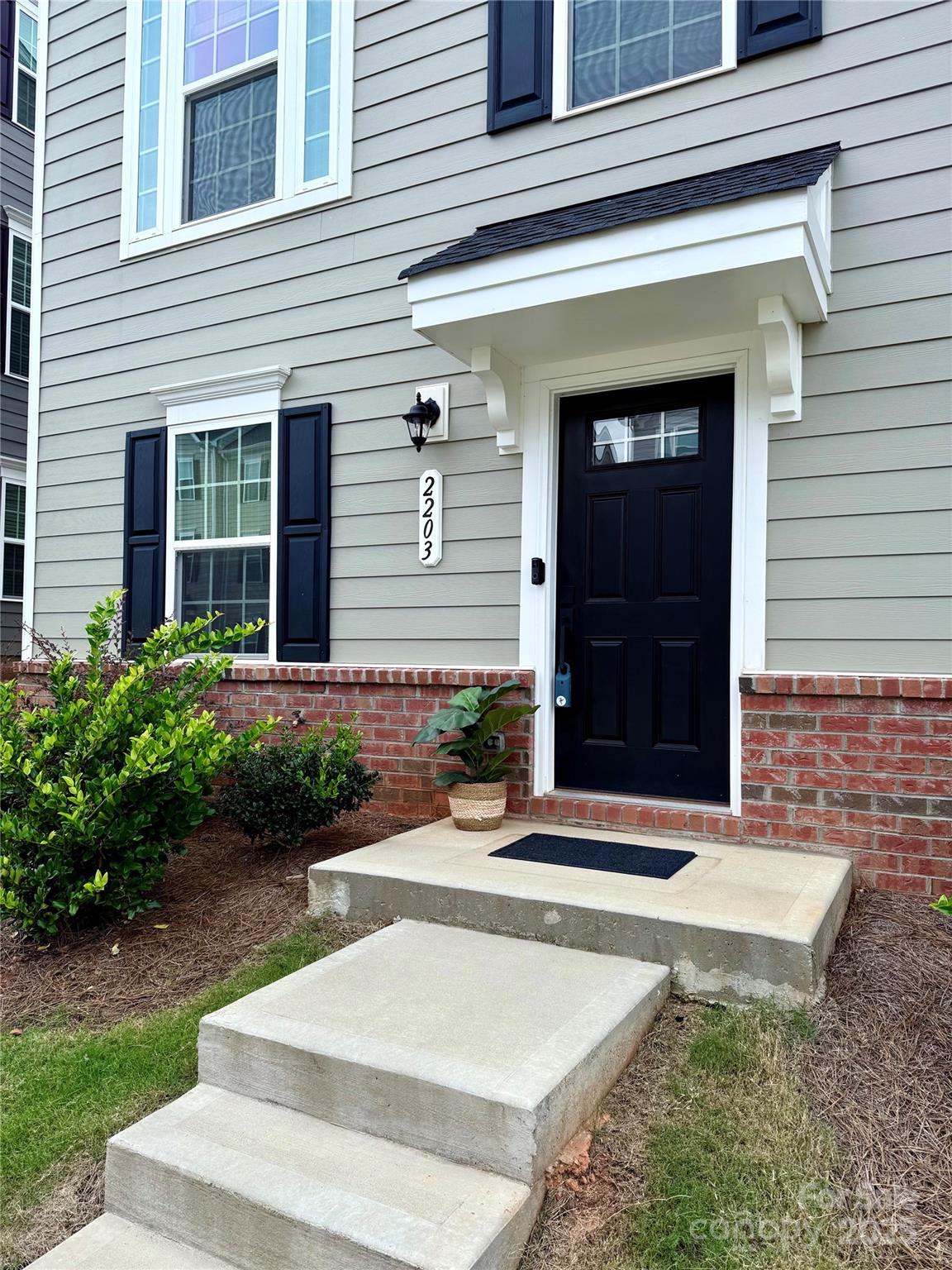 2203 Autumn Olive Lane Property Photo 1