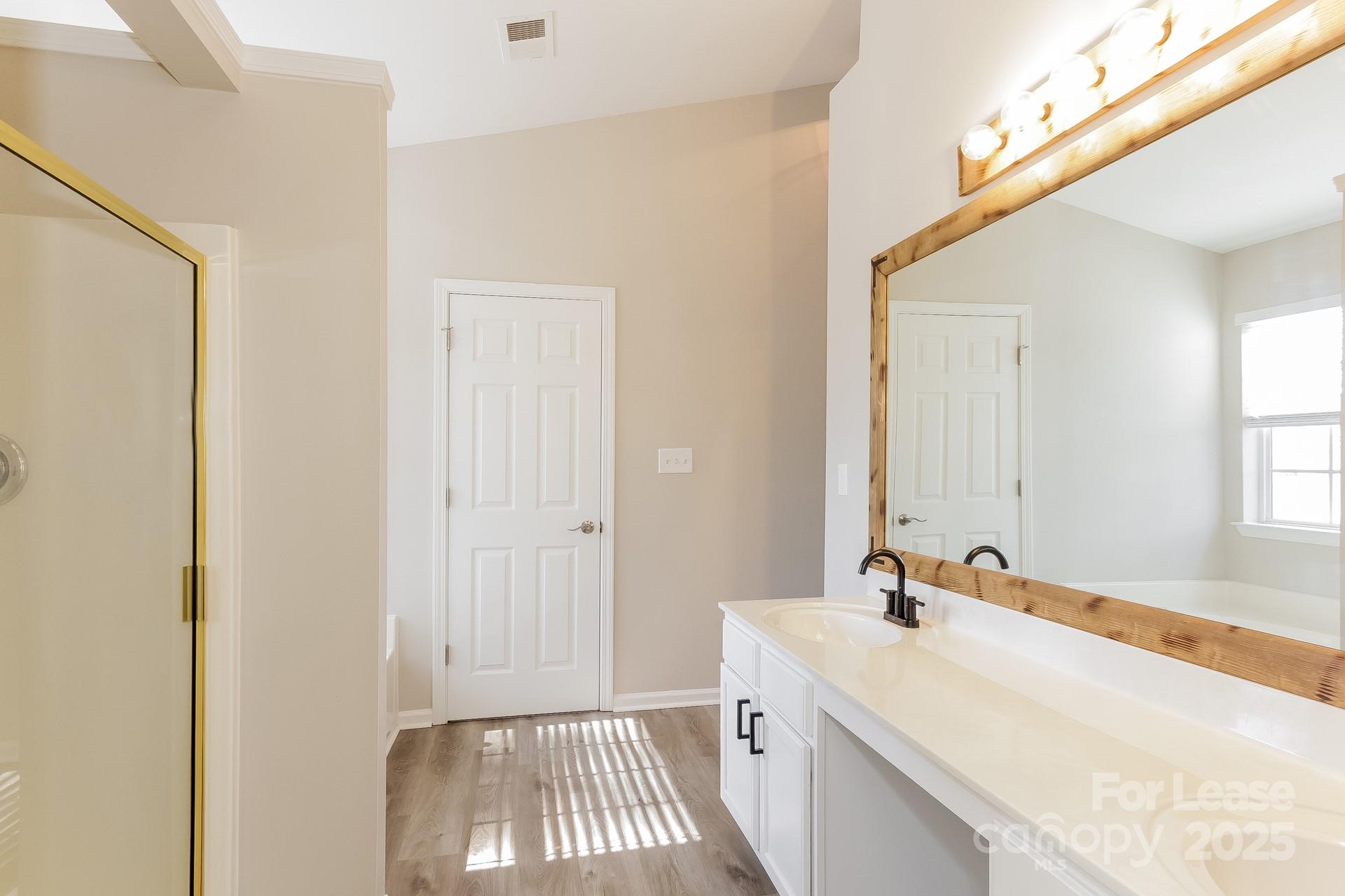 9302 Chastain Walk Drive Property Photo 14