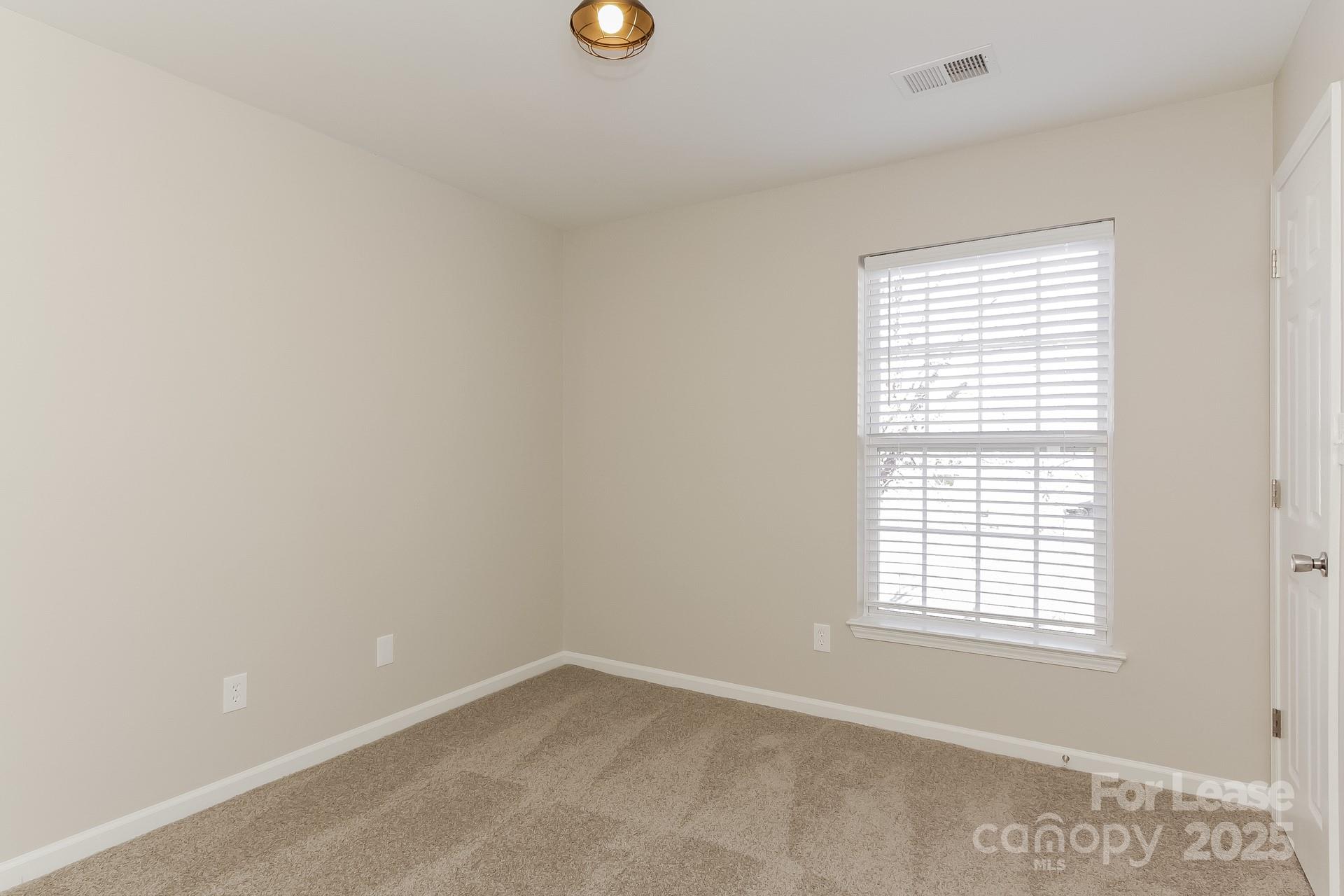 9302 Chastain Walk Drive Property Photo 15