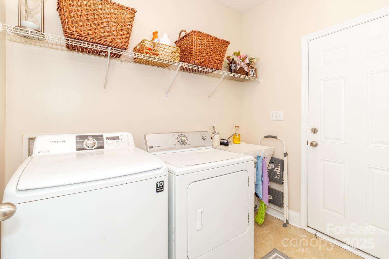 1006 Apogee Drive Property Photo 18