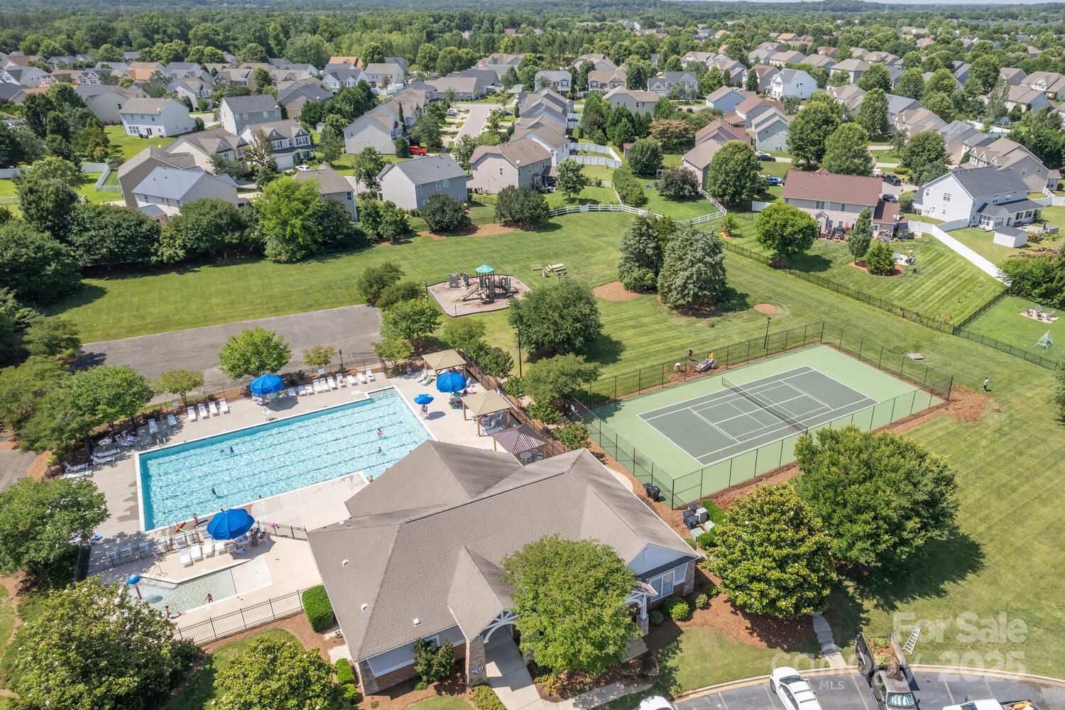 1006 Apogee Drive Property Photo 43