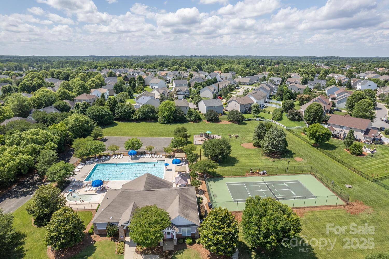 1006 Apogee Drive Property Photo 44