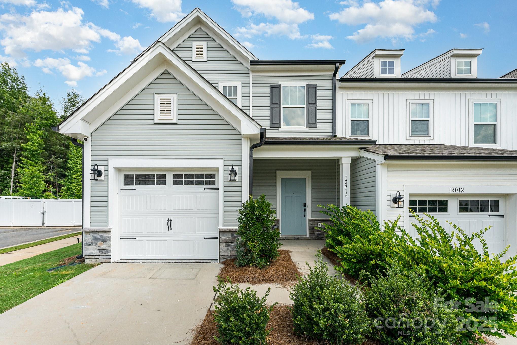 12016 Basking Drive Property Photo 1