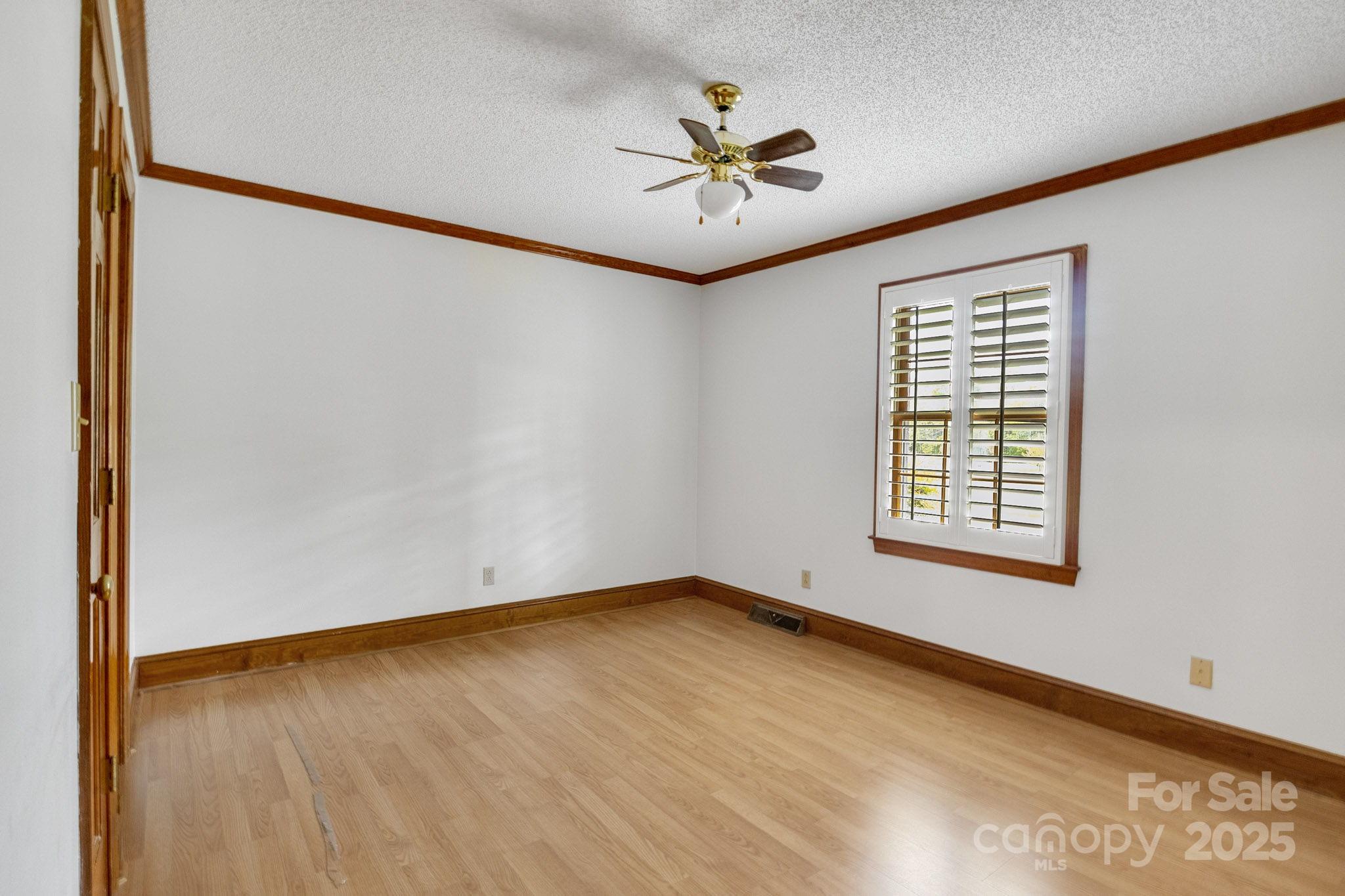 704 Colby Circle Property Photo 9